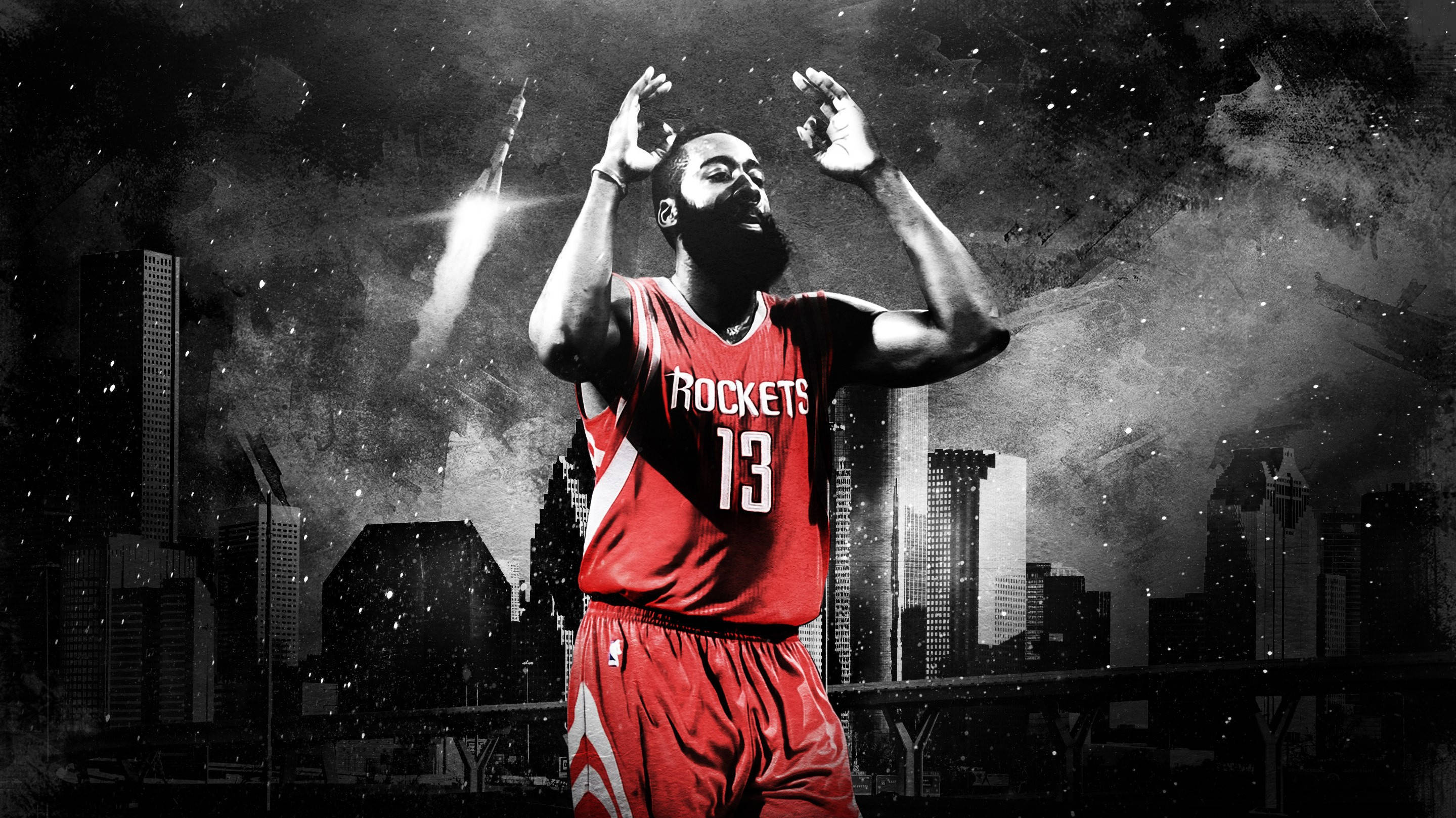 Houston Rockets 桌布 壁紙 — 一名身穿紅色火箭隊球衣的籃球運動員，在單色城市天際線背景下，背後有火箭發射，勝利地站立著。