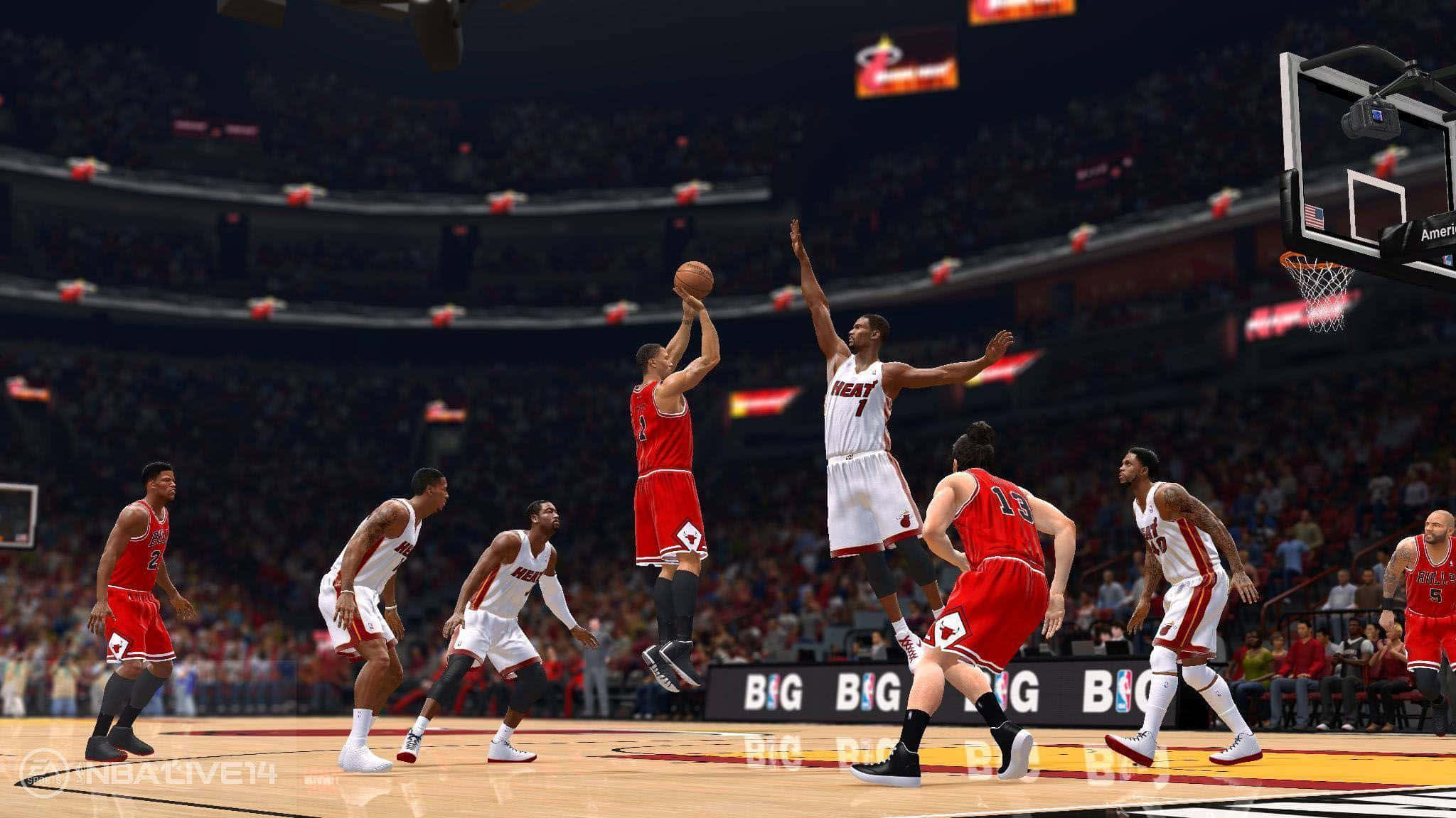 NBA 2k 桌布 壁紙 — 一名身穿紅色球衣的籃球運動員在場館燈光下激烈的比賽中跳起，越過白色防守球員投籃。
