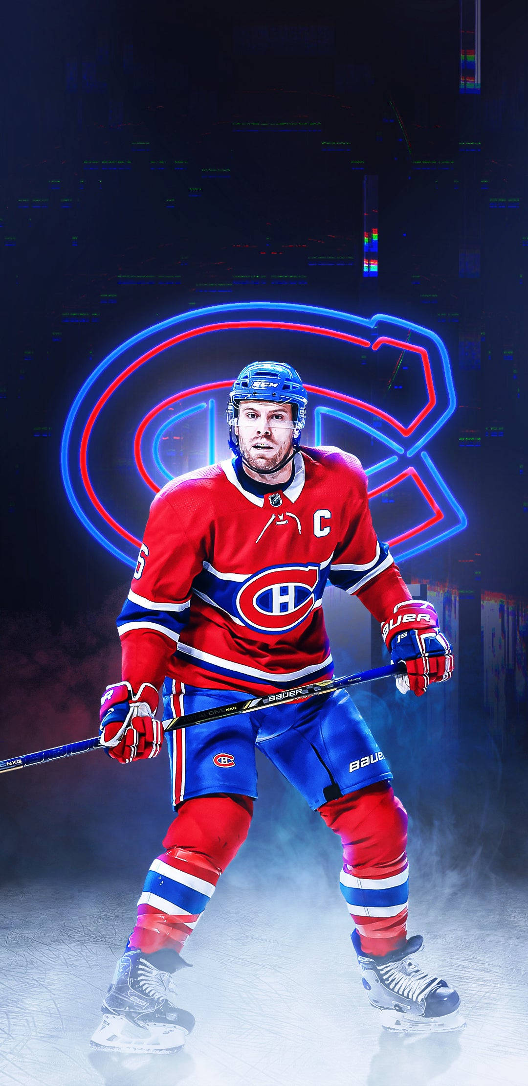 Canadiens 桌布 壁紙 — 一名身穿紅藍裝備的冰球運動員站在冰上，面前是發光的蒙特婁加拿大人隊霓虹標誌。