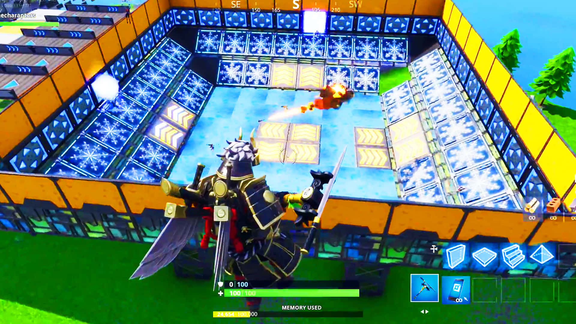 Creative Mode 桌布 壁紙 — 一名身穿華麗盔甲的玩家在充滿活力的像素藝術競技場中與熾熱的敵人戰鬥，場地有發光的藍色和黃色瓷磚。