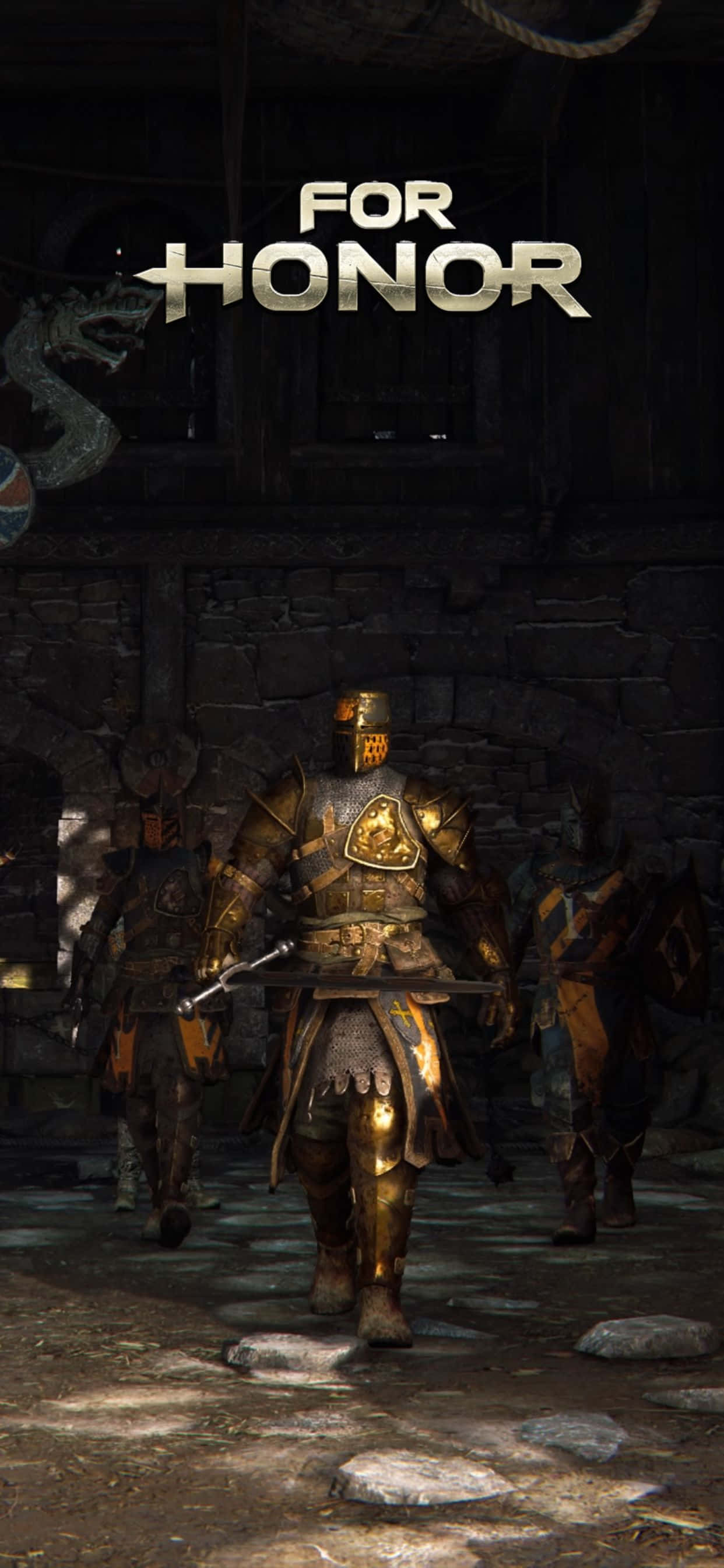 iPhone Xs Max For Honor 桌布 壁紙 — 一名身穿華麗金色盔甲的騎士，在昏暗的石頭庭院中與其他裝甲戰士一起向前走，標題為「For Honor」。