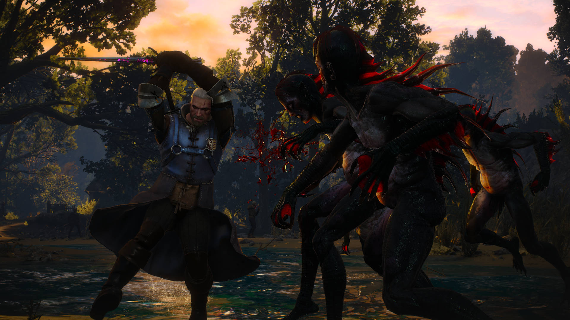 witcher 4K 桌布 壁紙 — 一名身穿藍色盔甲的戰士在暮色森林空地上斬殺帶有紅色血管的怪誕怪物。