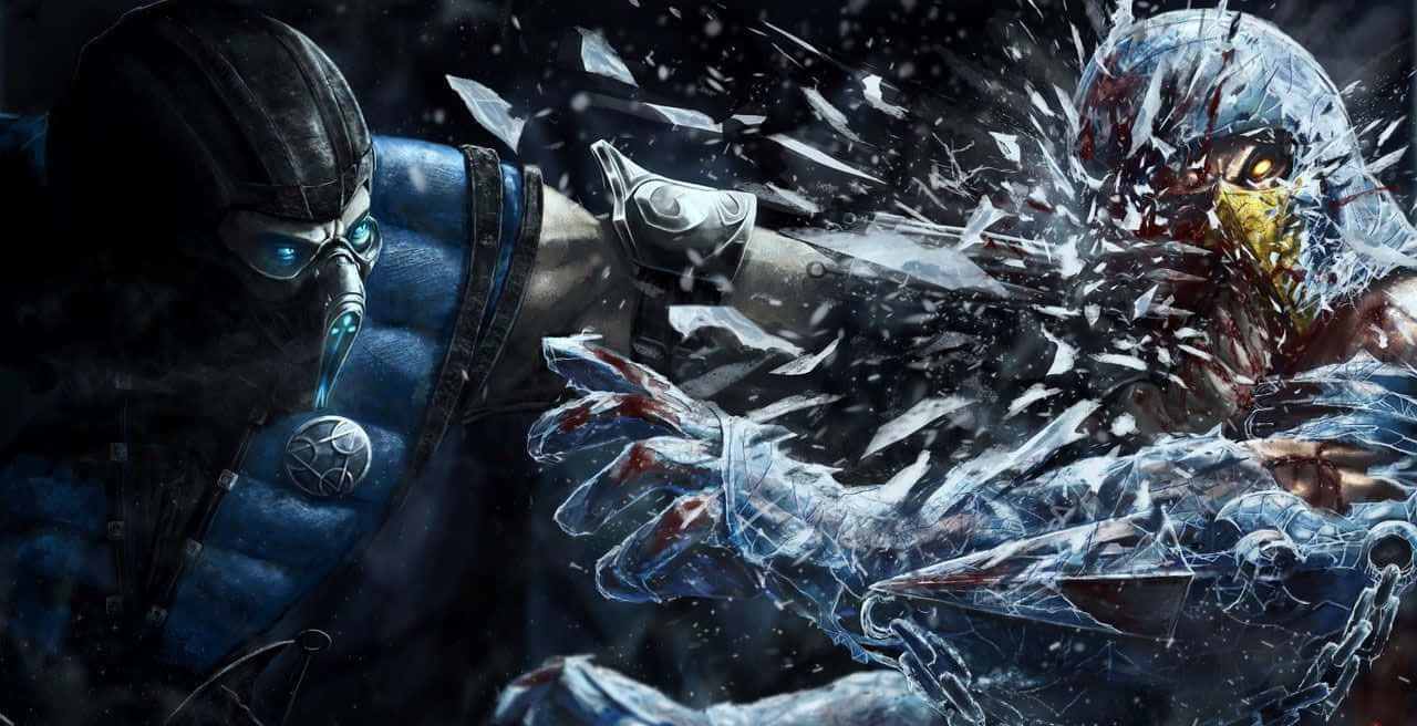 Mortal Kombat Fatality 桌布 壁紙 — 一名身穿藍色盔甲的蒙面戰士在黑暗而動態的戰鬥場景中與破碎的冰人交鋒。