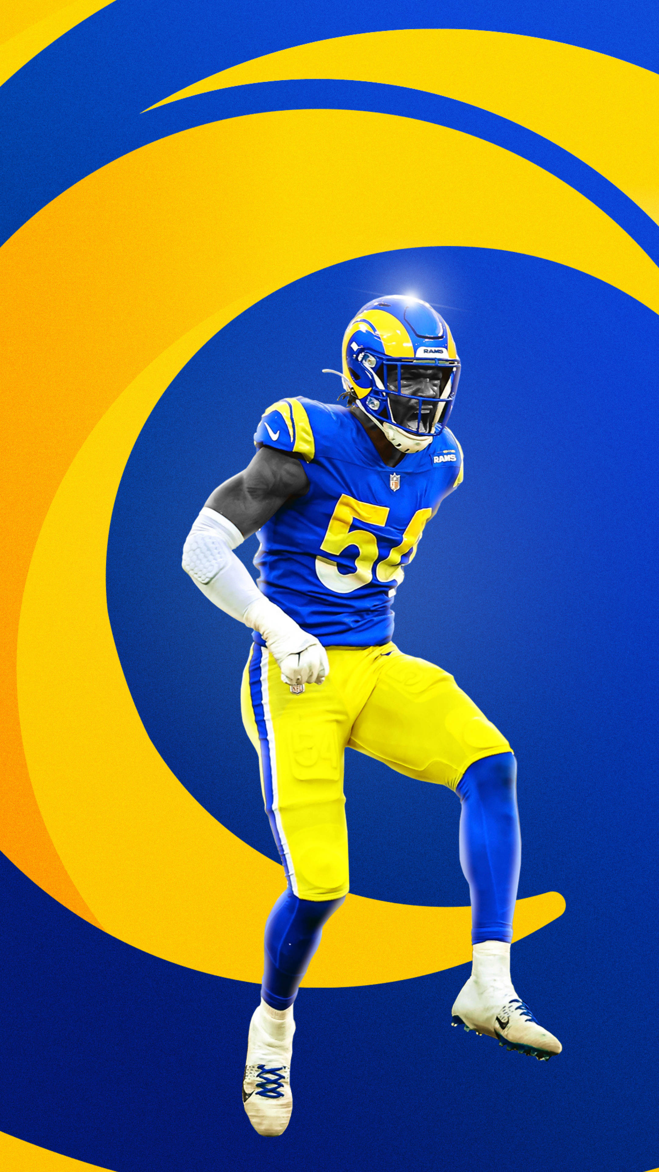 Rams 桌布 壁紙 — 一名身穿藍黃色球衣的動感足球員，在旋轉的藍黃色抽象背景前躍起。