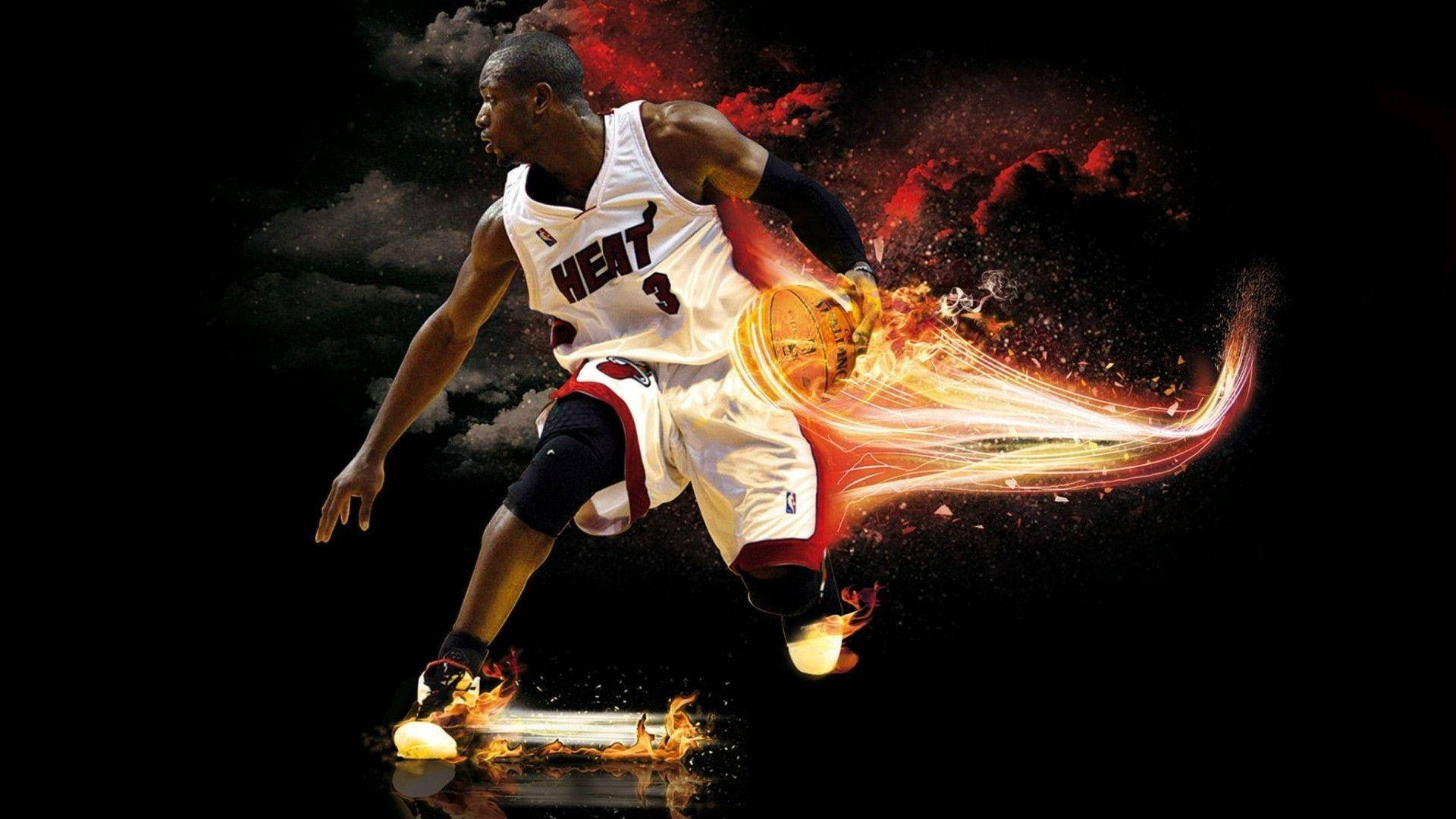 NBA 桌布 壁紙 — 一名身穿邁阿密熱火球衣的籃球運動員，在黑暗暴風雨的天空下運球，帶有火焰般的運動軌跡。