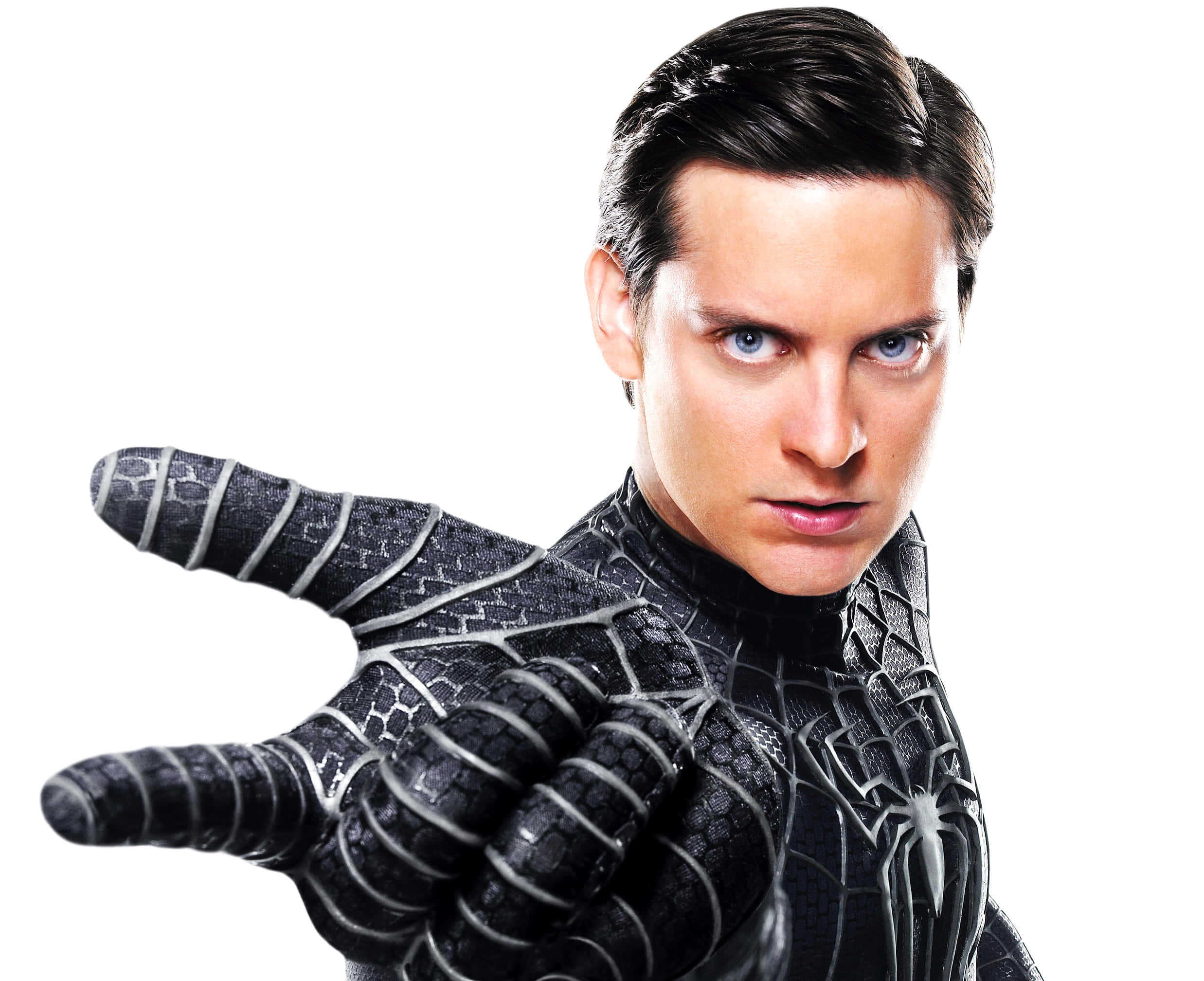Spider Man 3 桌布 壁紙 — 一名身穿黑色蜘蛛主題服裝、帶有白色蛛網圖案的男人，在白色背景前伸出手。