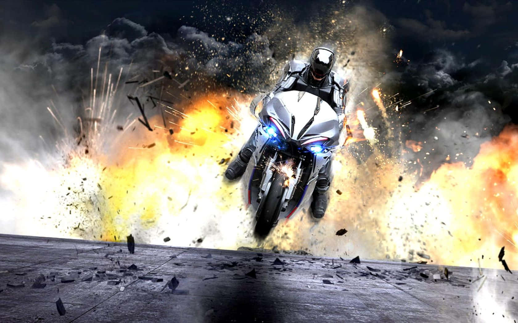 Action Movie 桌布 壁紙 — 一名騎士騎著白色摩托車，在火花四濺、碎片飛散的爆炸中疾馳而過。