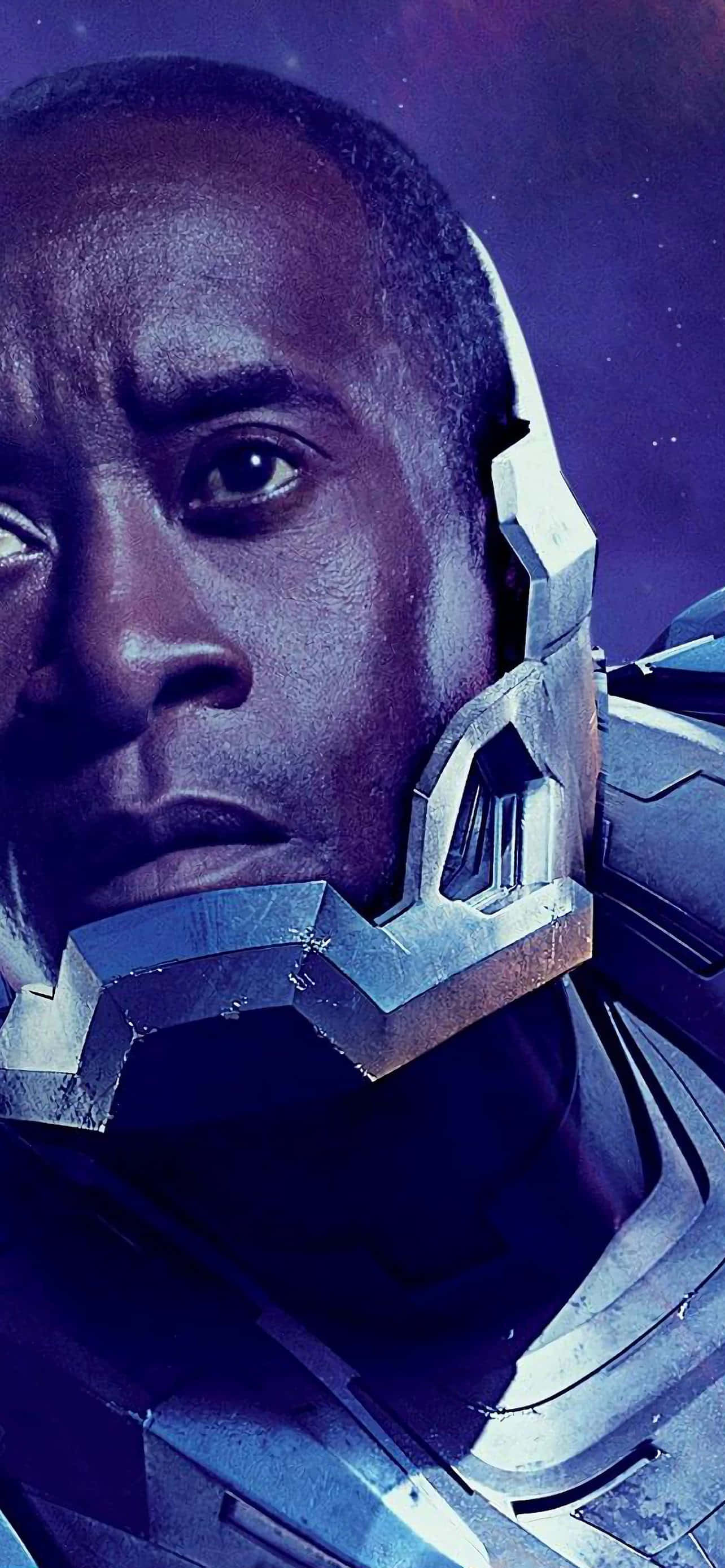 Avengers Endgame iPhone 桌布 壁紙 — 一名黑人男子穿著未來感盔甲，背景是星光點點的紫色宇宙特寫。