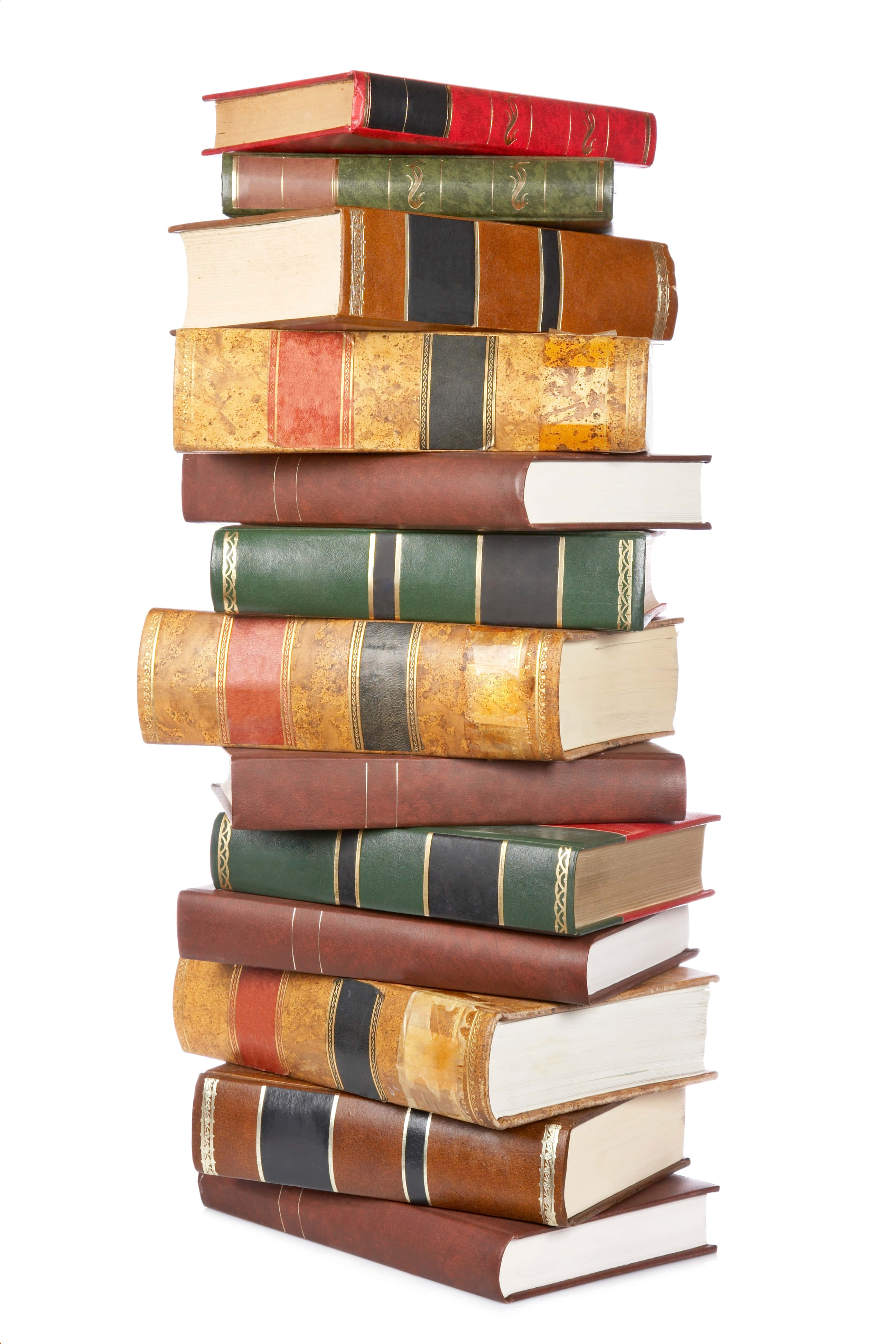 書本 桌布 壁紙 — 一堆高聳且不穩固的復古皮革裝訂書籍，顏色各異，書脊裝飾華麗，背景為純白色。