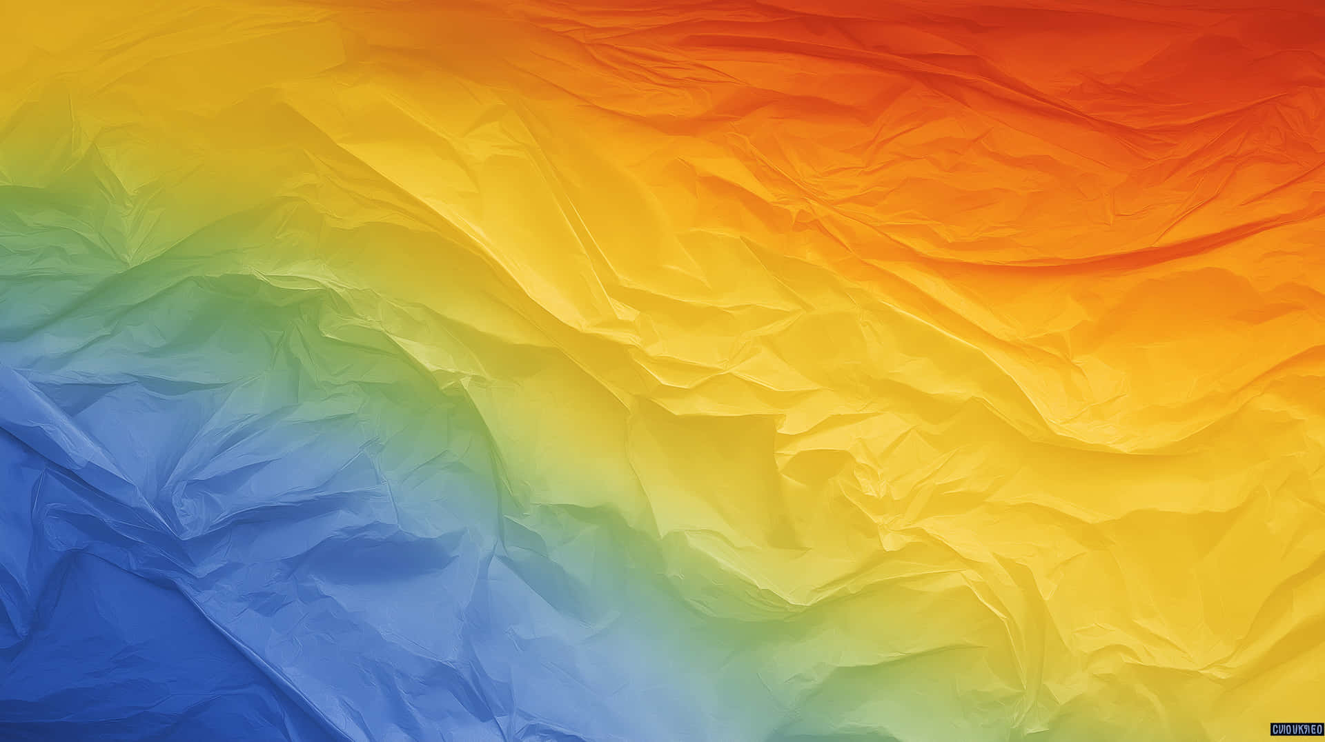 Textured Crumpled Paper Abstract Gradient Background 壁紙 — 一塊皺褶的彩虹旗布料在流動的褶皺中展現出鮮豔的紅、橙、黃、綠、藍和紫色調。