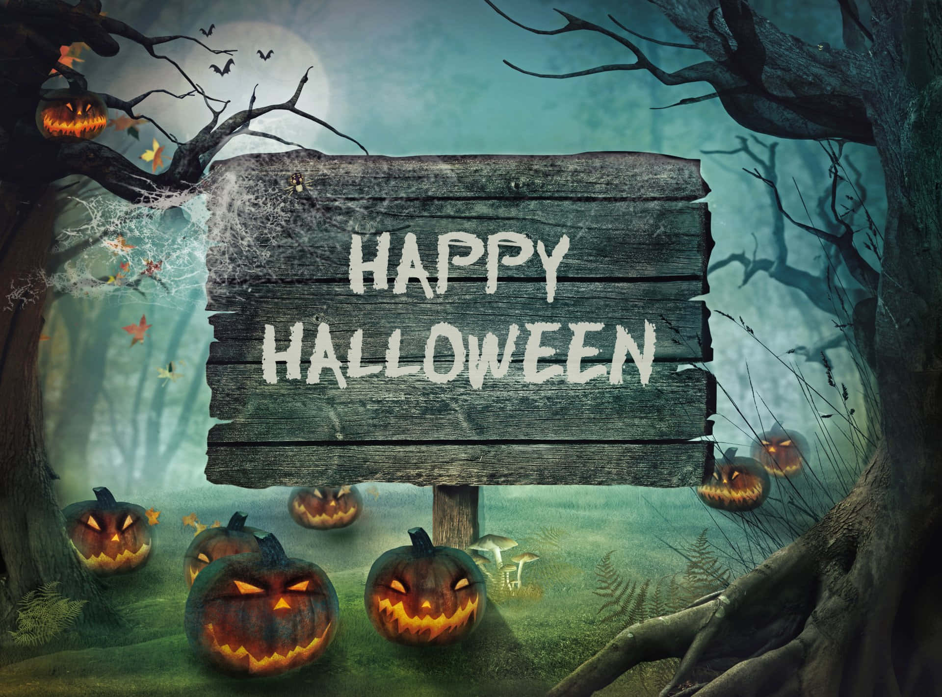 Halloween Profile 桌布 壁紙 — 一塊風化的木牌寫著「HAPPY HALLOWEEN」，矗立在迷霧森林中，周圍有發光的南瓜燈和光禿禿的樹木，滿月高掛。