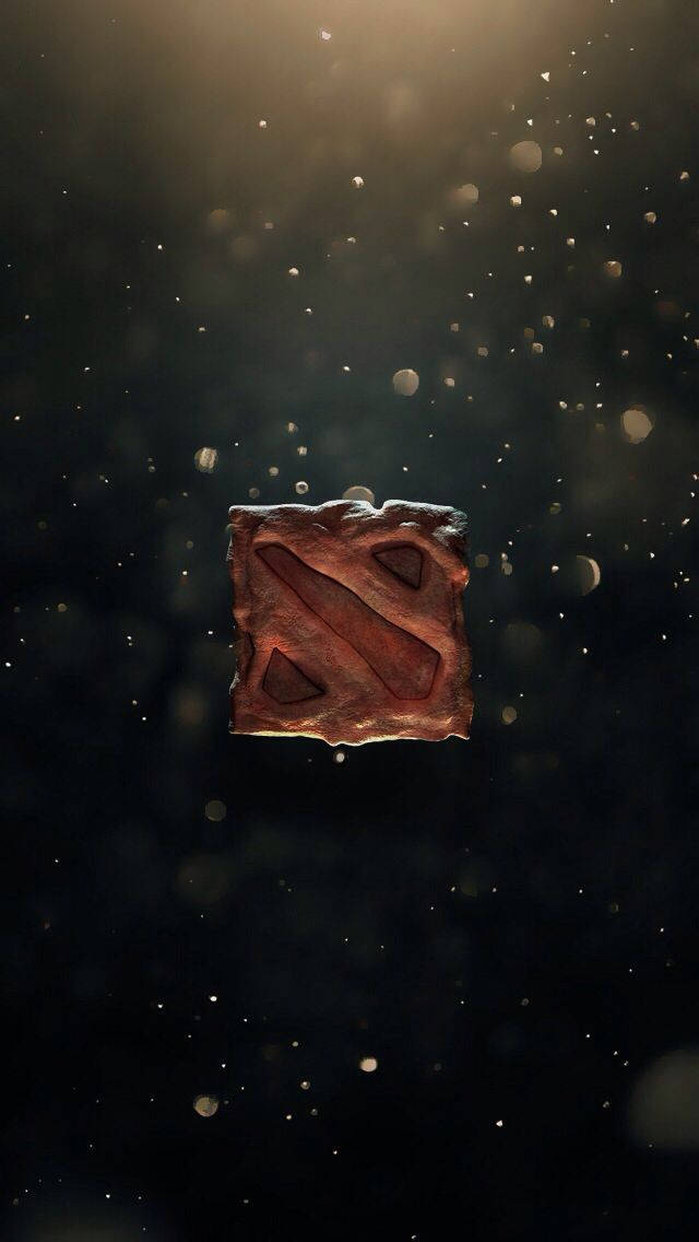 Dota 2 桌布 壁紙 — 一塊風化的石板上刻有Dota 2標誌，漂浮在星光燦爛的宇宙虛空中，沐浴在溫暖的背光中。