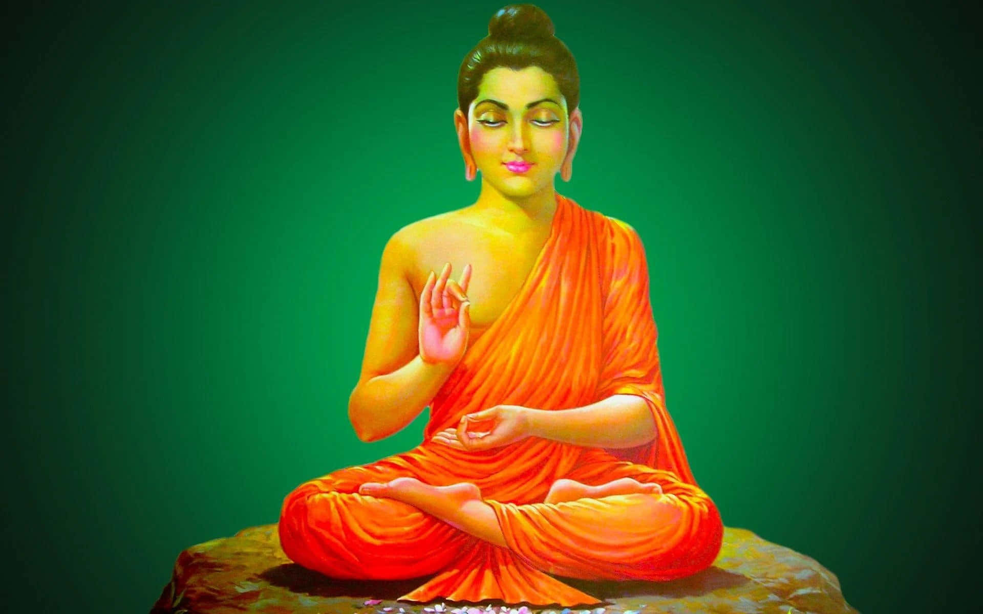 Gautama Buddha 桌布 壁紙 — 一尊寧靜的佛像穿著鮮豔的橙色長袍，盤腿坐在岩石上，背景是深綠色漸層。