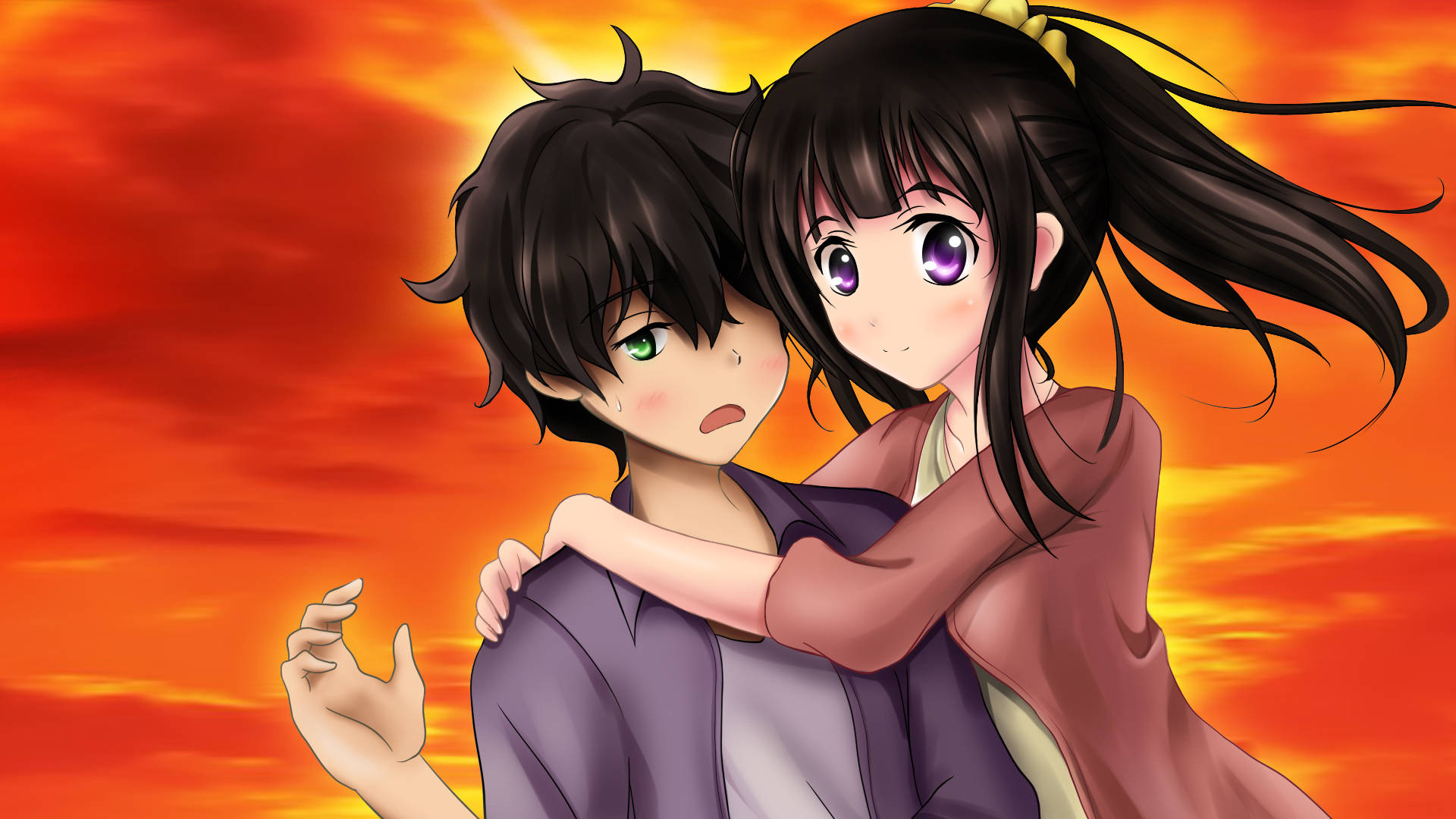 Oreki Houtarou 桌布 壁紙 — 一對年輕的動漫情侶在火紅的橙色夕陽天空下溫暖地擁抱。