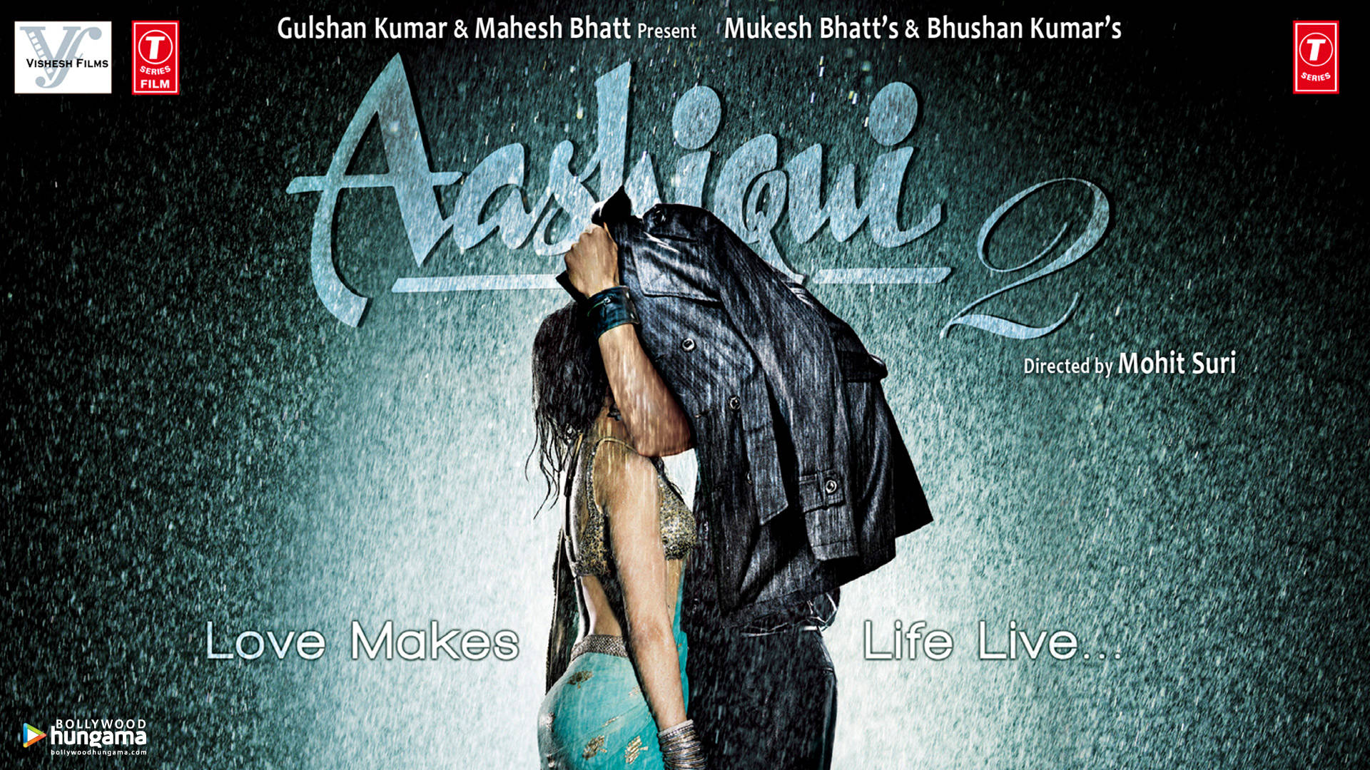情侶在雨中擁抱，背景為電影名稱 Aashiqui 2。 — 電影動圖 壁紙