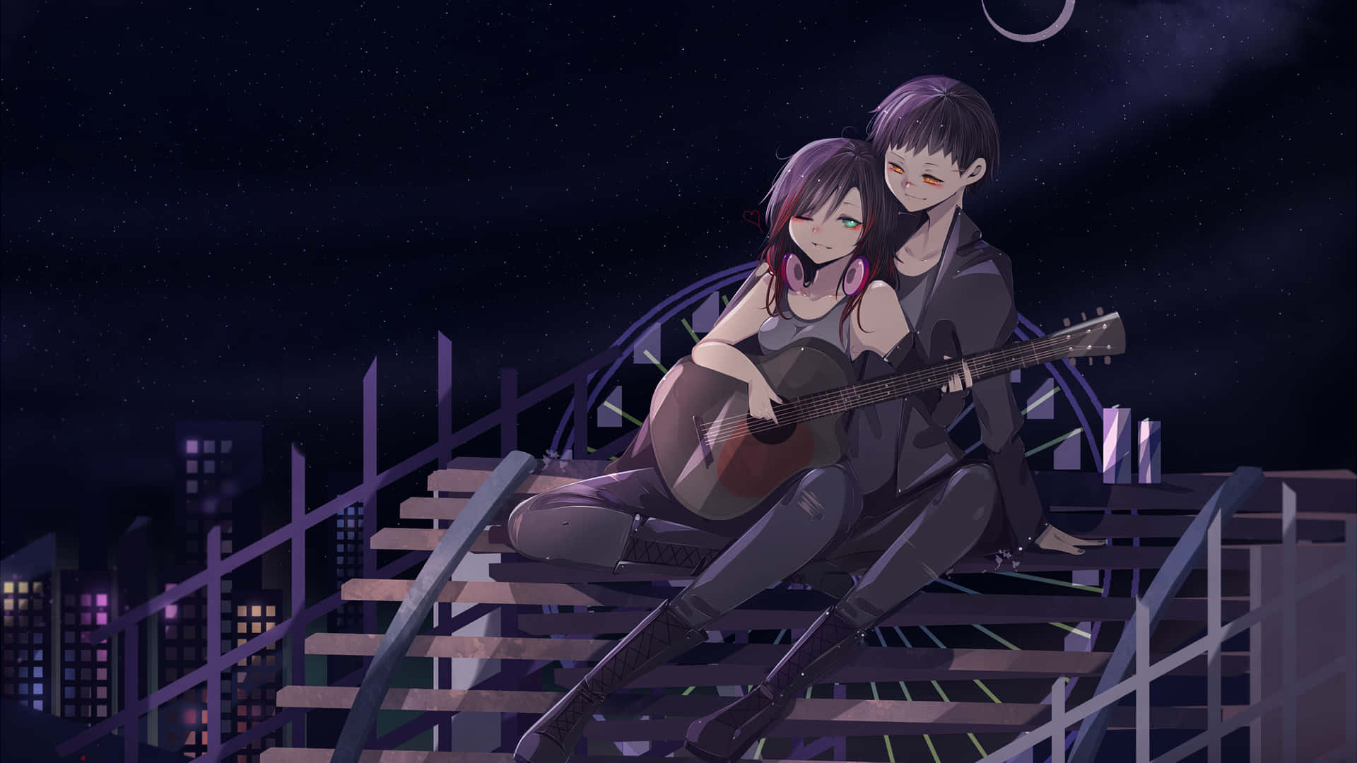 動漫 桌布 壁紙 — 一對情侶在夜晚的屋頂上擁抱，女孩在星空和彎月下彈吉他。