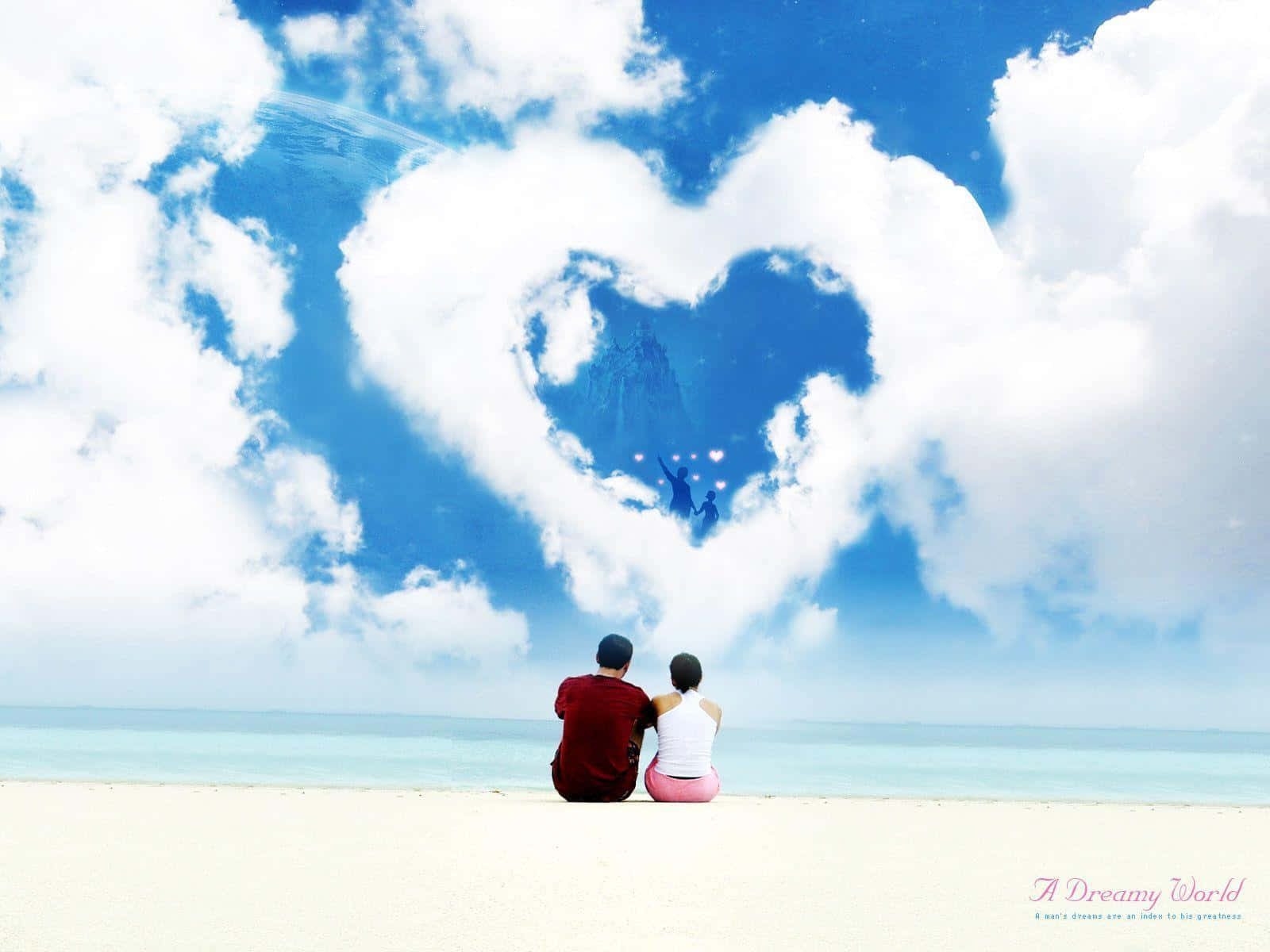 Lovers 桌布 壁紙 — 一對情侶坐在沙灘上，凝視著一朵心形雲，雲內有城堡和剪影人物。