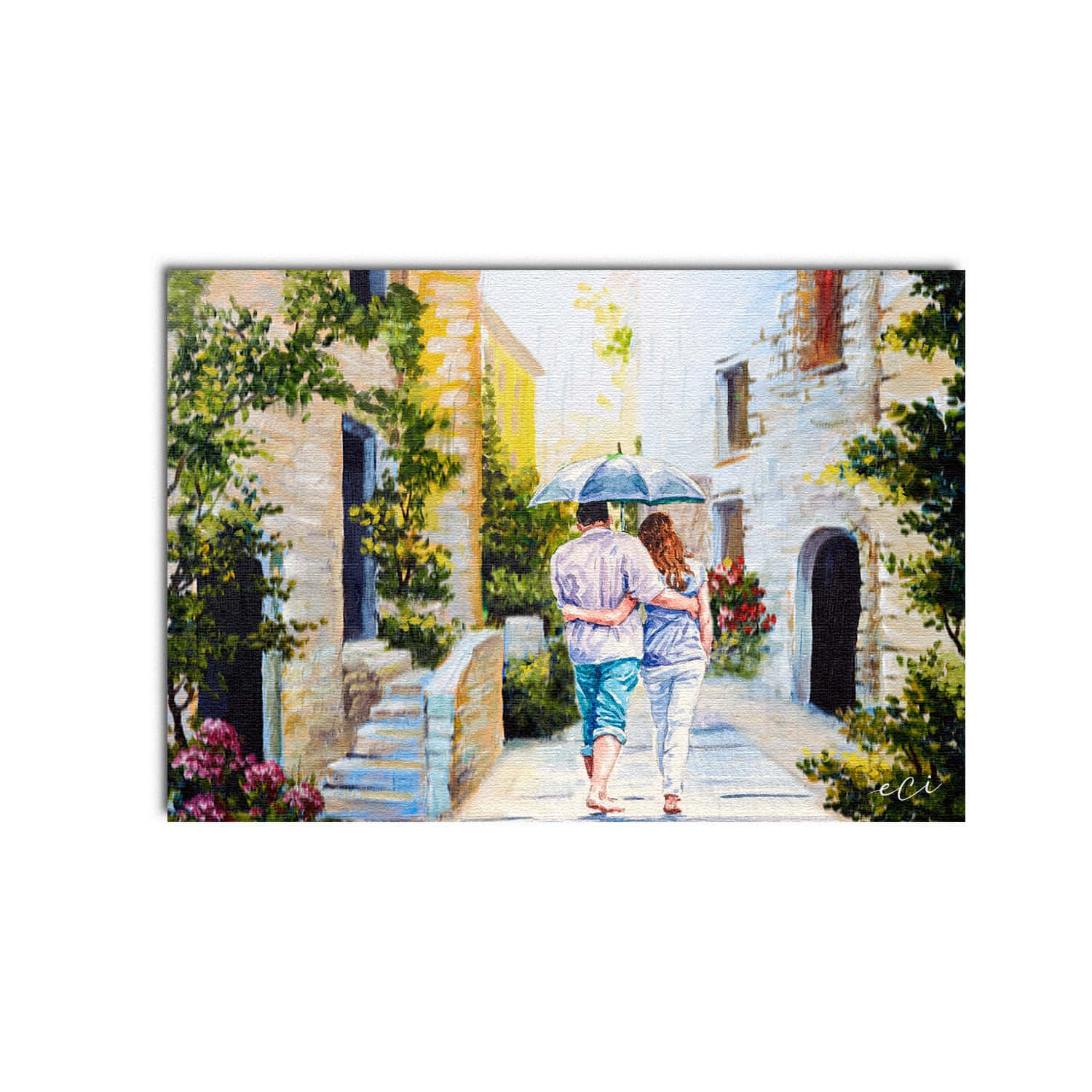 Painting 桌布 壁紙 — 一對情侶手挽手，撐著藍色雨傘，沿著陽光普照的鵝卵石小巷漫步，兩旁是石頭建築和茂密的綠植。