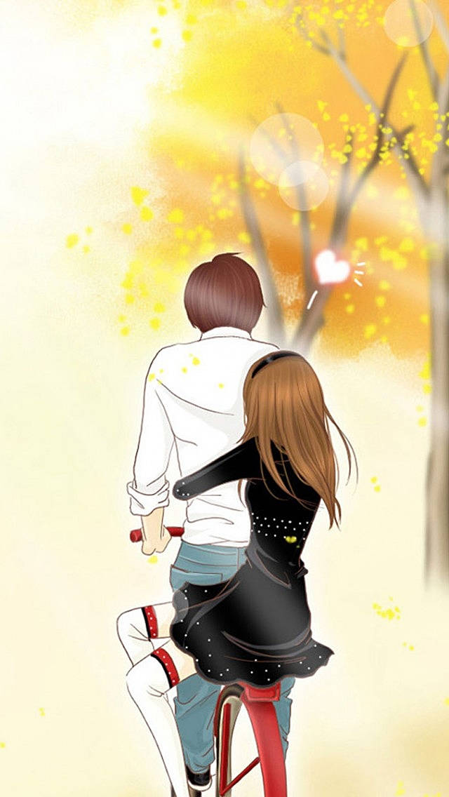 Cartoon Love 桌布 壁紙 — 一對情侶騎著紅色腳踏車穿過金色的秋日森林，落葉飄揚，心形閃爍。