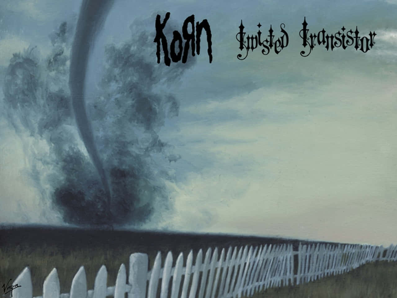 korn 桌布 壁紙 — 一幅令人難忘的油畫，描繪在陰沉天空下，白色尖樁籬笆後的田野上，巨大的龍捲風旋轉肆虐。