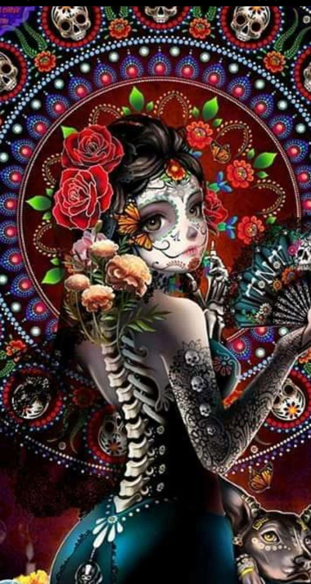 墨西哥 桌布 壁紙 — 一幅充滿活力的亡靈節插圖，描繪了一位帶有花卉骷髏妝容的女性，手持玫瑰和扇子，背景是色彩繽紛的曼陀羅。
