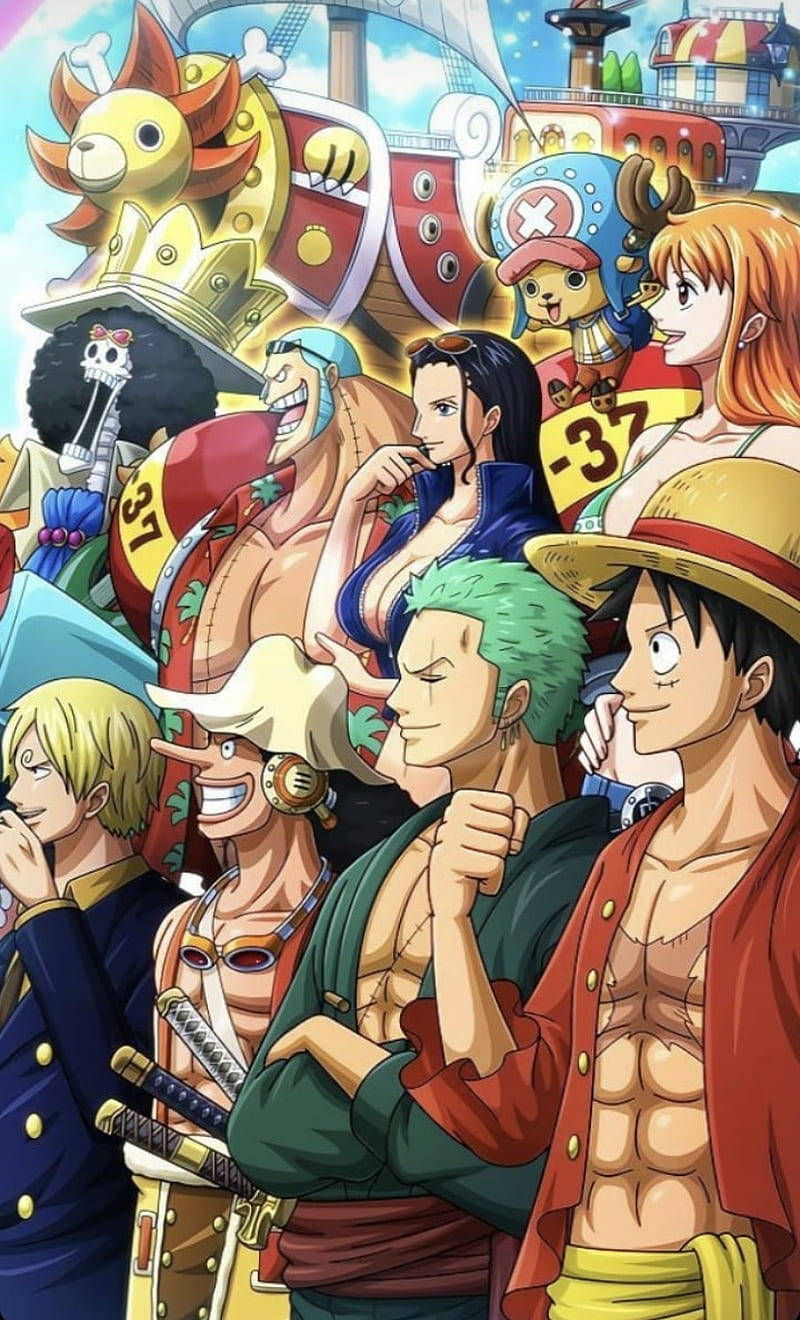 Luffy 桌布 壁紙 — 一幅充滿活力的動畫團體肖像，描繪《ONE PIECE》船員們以英雄姿態在色彩繽紛的船隻背景下擺出姿勢。