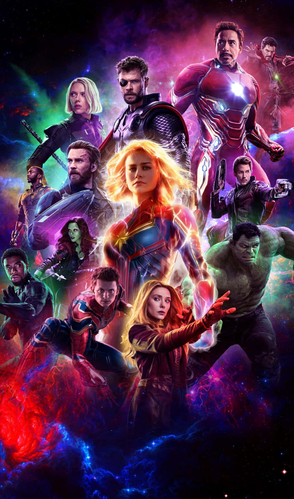 復仇者聯盟：終局之戰 桌布 壁紙 — 一幅充滿活力的宇宙拼貼畫，Marvel 超級英雄在紫色、藍色和紅色能量漩渦星雲前動態擺姿勢。