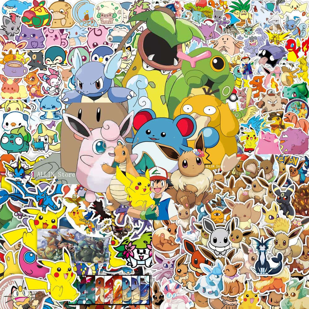 Pokemon Stickers 桌布 壁紙 — 一幅充滿活力的彩色寶可夢貼紙拼貼畫，以密集、俏皮的排列方式展示皮卡丘、伊布及其他標誌性角色。