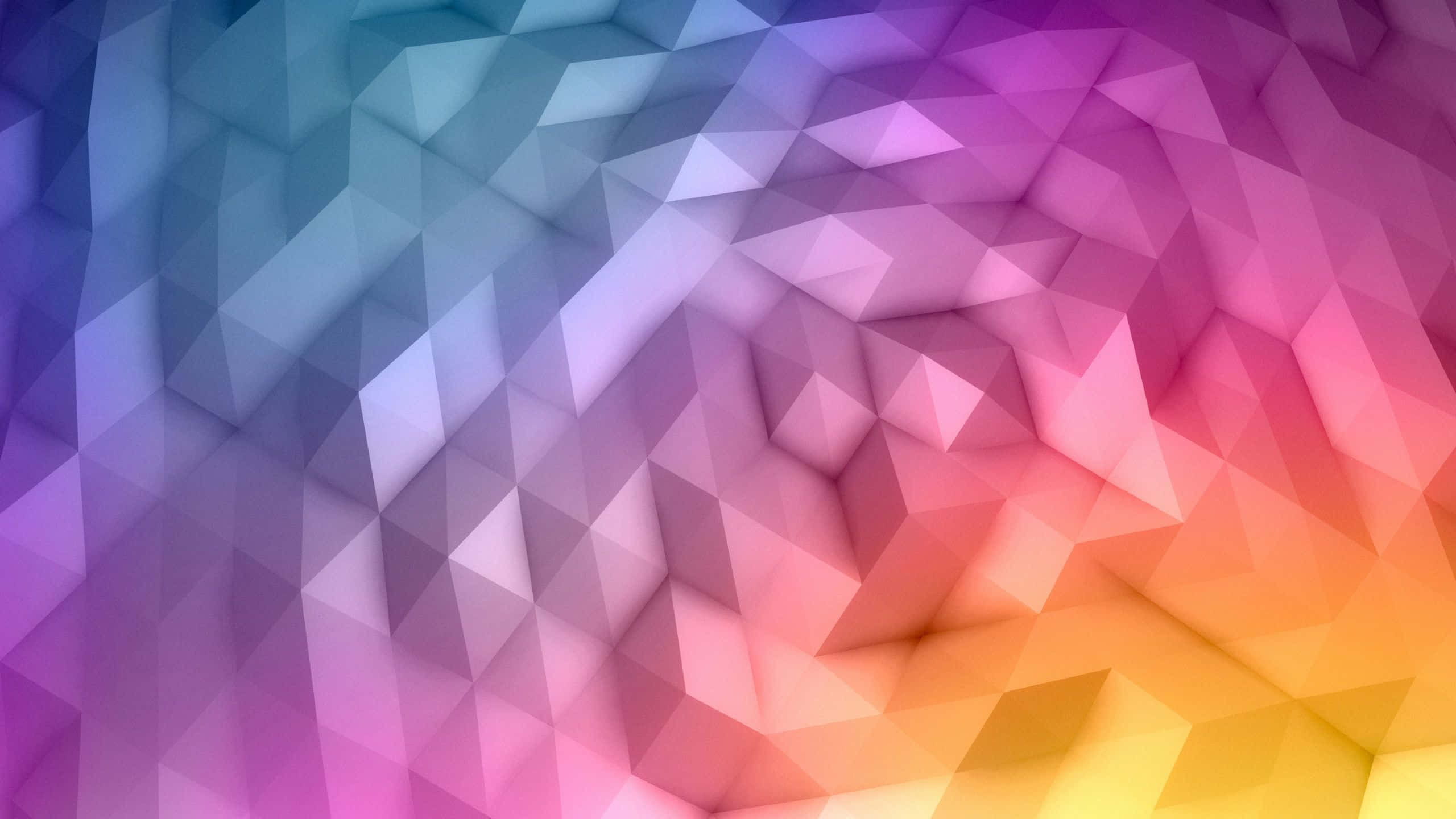 Polygon 桌布 壁紙 — 一幅充滿活力的抽象桌布，帶有從藍色到粉紅色再到黃色的彩色幾何三角形漸變。