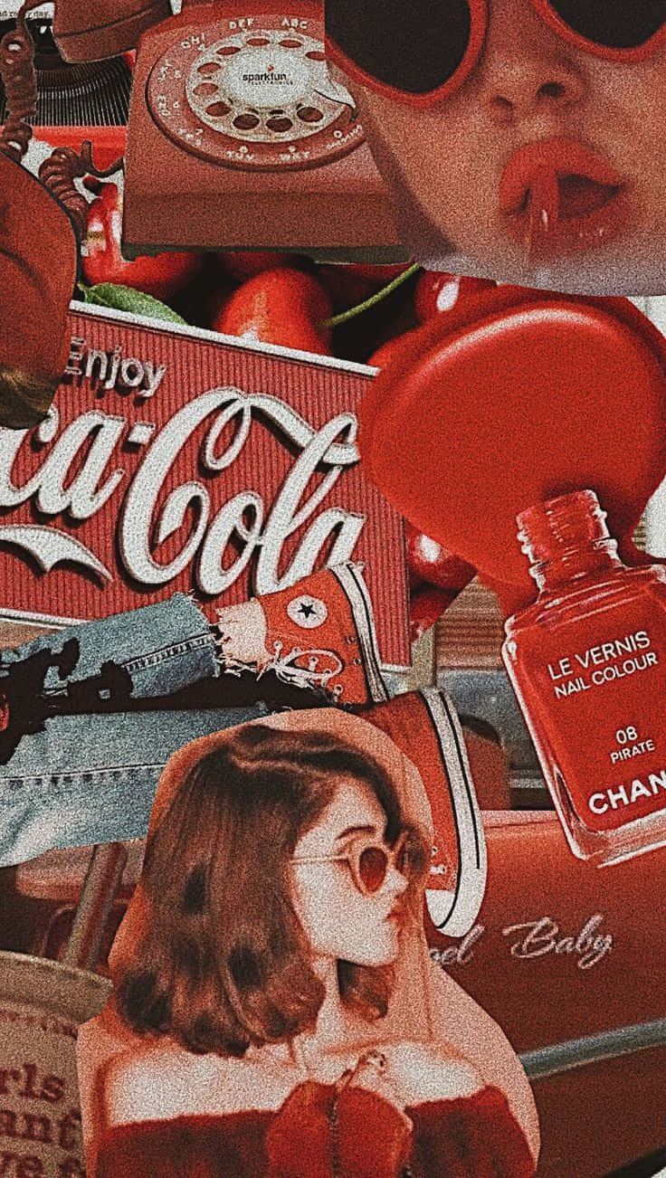 80s Aesthetic 桌布 壁紙 — 一幅充滿活力的紅色調拼貼畫， featuring 復古物品如旋轉電話、可口可樂罐和香奈兒指甲油，以及一位戴太陽眼鏡的女性。