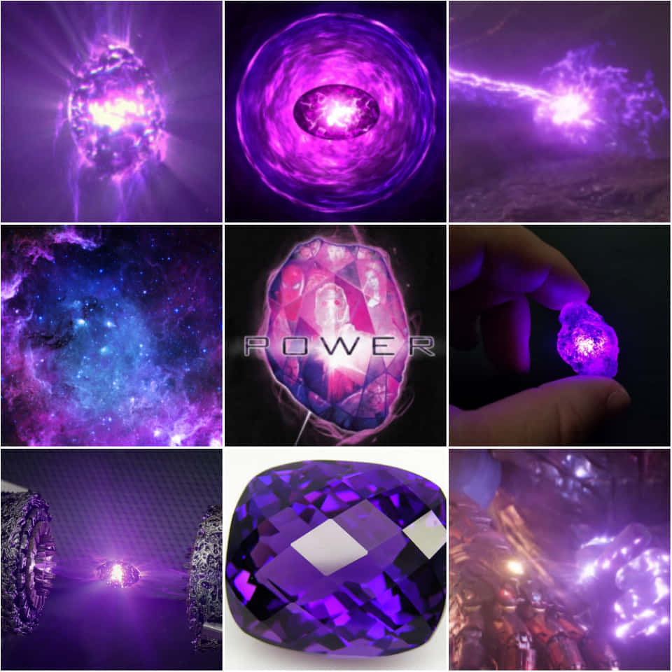 Power Stone 桌布 壁紙 — 一幅充滿活力的紫色宇宙拼貼畫， featuring 發光的水晶、星雲和輻射能量爆發，呈現神秘科幻主題。
