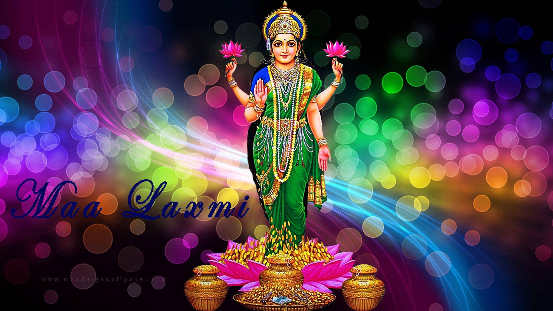 Lakshmi 桌布 壁紙 — 一幅光彩奪目的數位插圖，描繪身著綠色服飾的拉克什米女神，在充滿活力的彩虹散景背景中手持粉紅色蓮花。