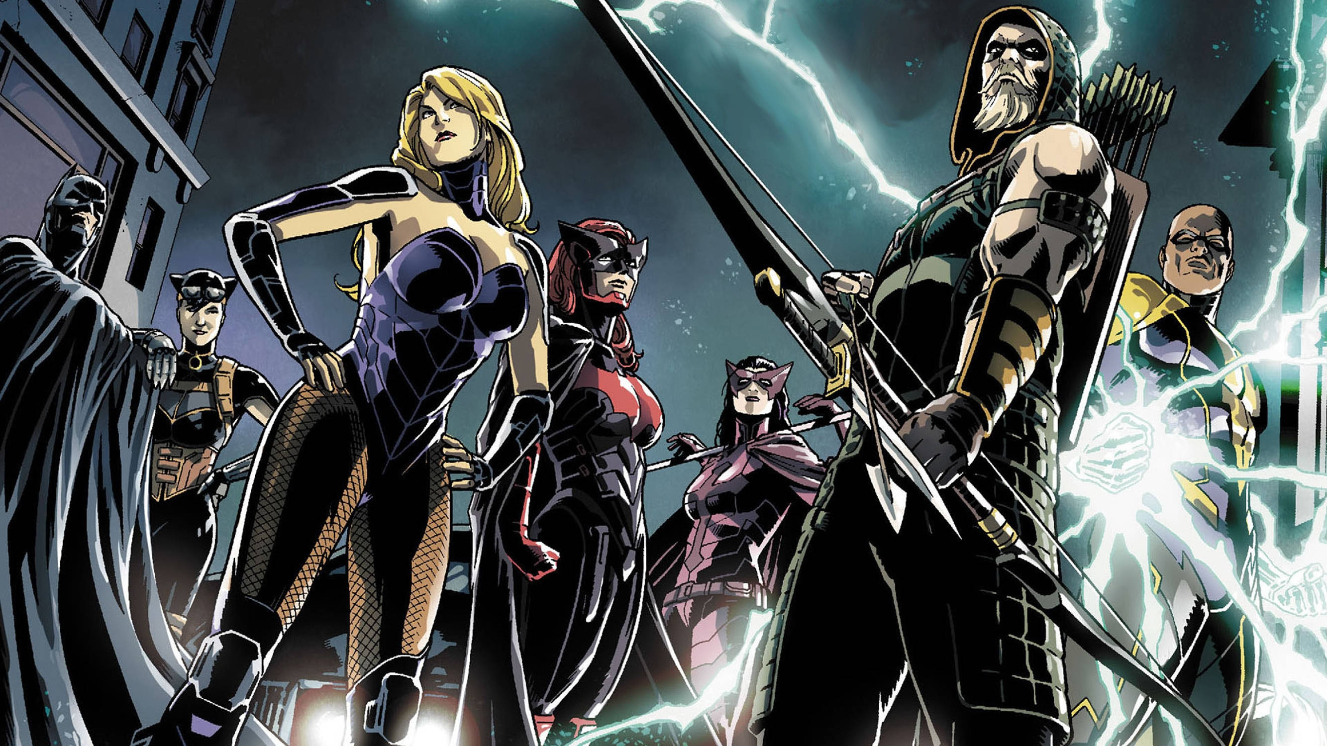 Green Arrow 桌布 壁紙 — 一幅動態漫畫書插圖，描繪七位超級女英雄和英雄在雷電交加的暴風雨城市背景下英勇站立。