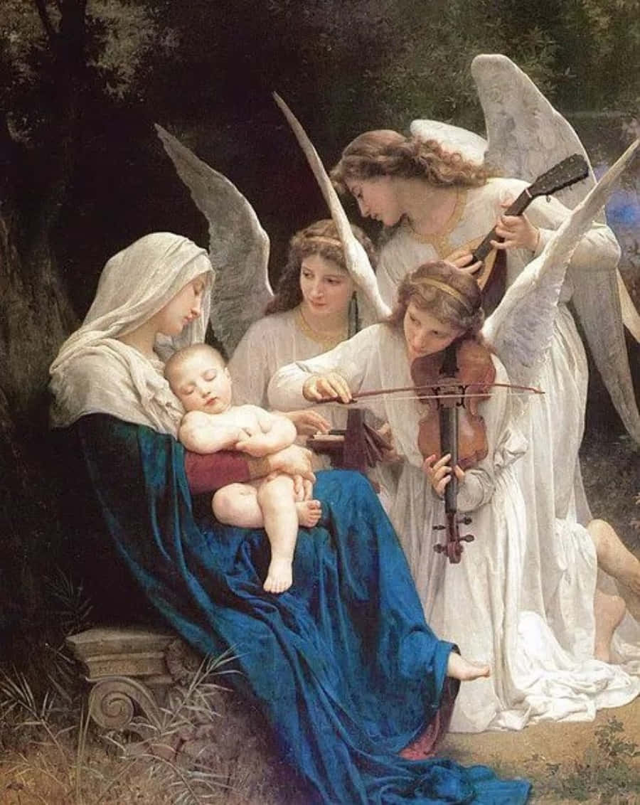 Angels Of God 桌布 壁紙 — 一幅寧靜的古典畫作，描繪一位身穿藍色長袍的女子懷抱熟睡的嬰兒，而身穿白色長袍的天使們在森林中她身旁演奏小提琴。