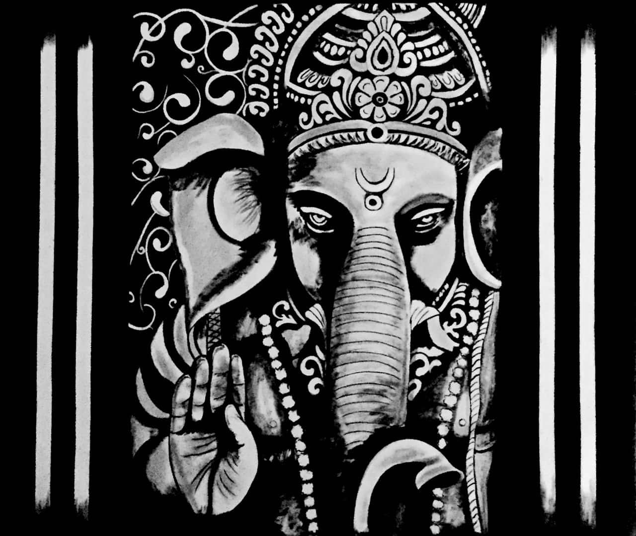 Black And White Drawings 桌布 壁紙 — 一幅引人注目的黑白插圖，描繪了裝飾著複雜圖案和舉起手勢的象頭神。