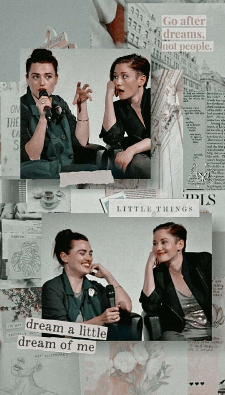 Chyler Leigh 桌布 壁紙 — 一幅拼貼畫，捕捉兩位女性自然瞬間，搭配勵志語錄和柔和色調的復古紙張質感。