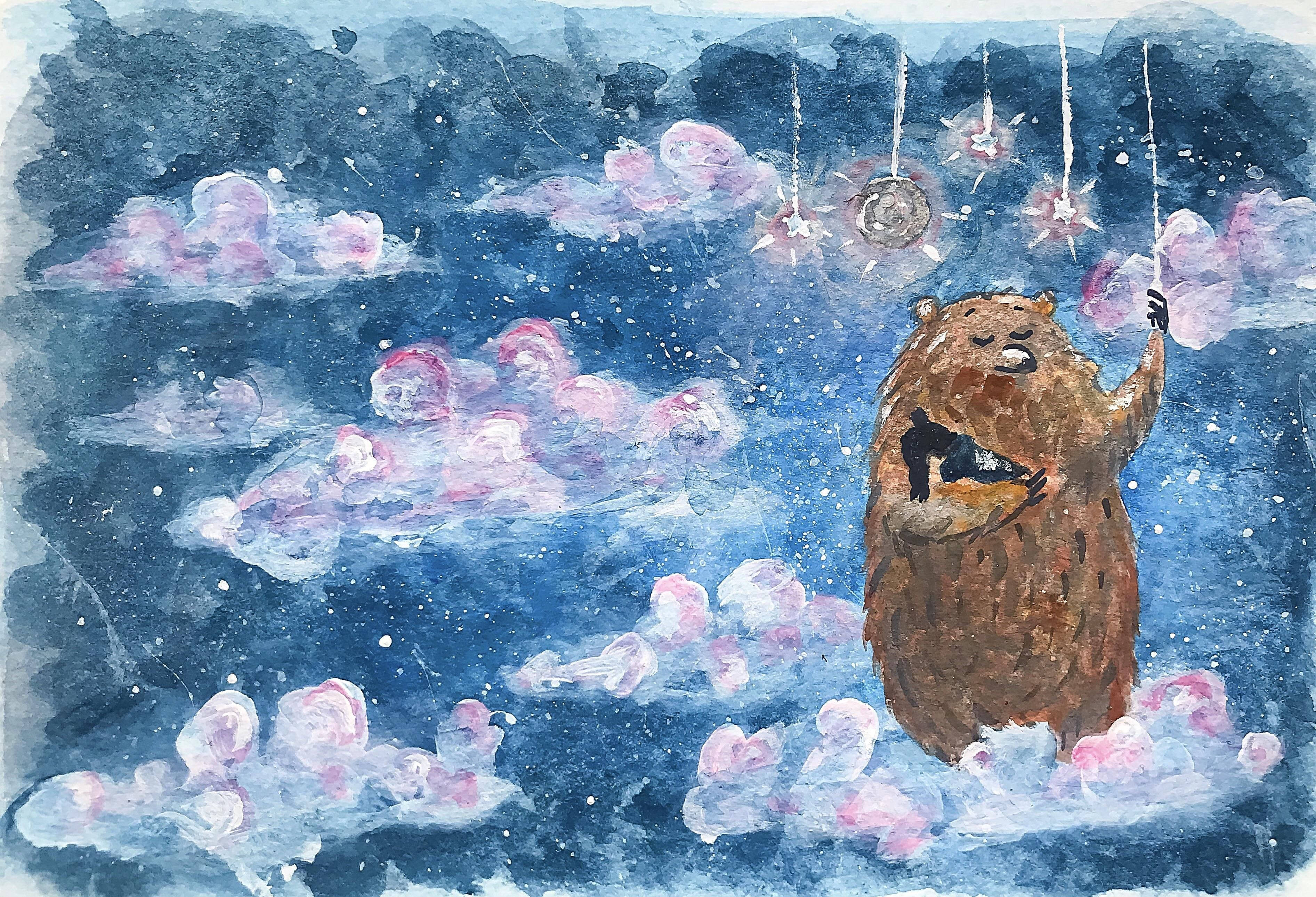夢幻 桌布 壁紙 — 一幅水彩插圖，描繪一隻棕熊站在粉紅色和藍色的雲朵上，伸向繁星點點的夜空中發光的天體。