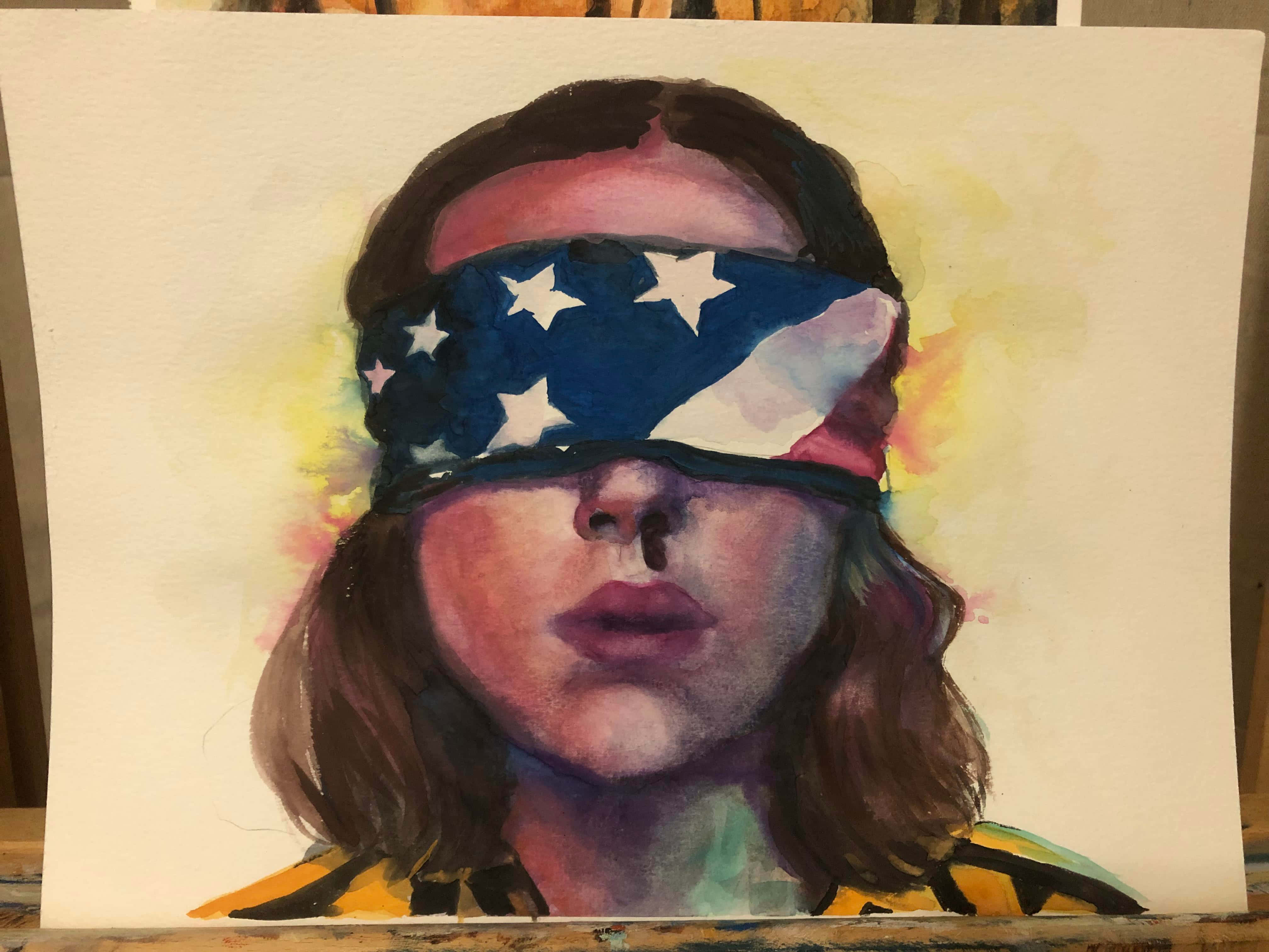 美學藝術 桌布 壁紙 — 一幅水彩肖像畫，描繪一位戴著星條旗眼罩的人，背景是柔和的黃色和粉色光暈。