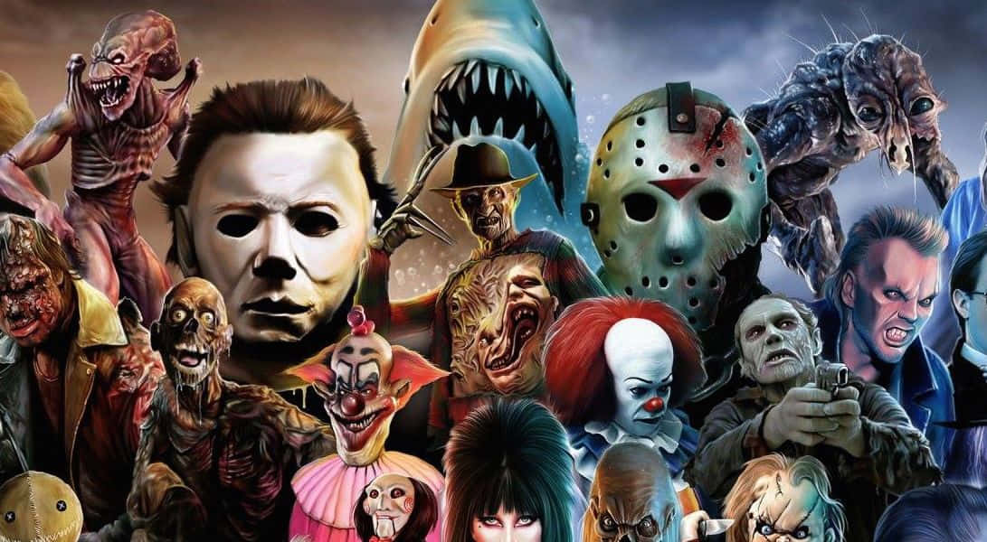 Horror Icons 桌布 壁紙 — 一幅混亂的拼貼畫，描繪經典恐怖電影中的怪物和反派在暴風雨的天空下威脅地逼近。