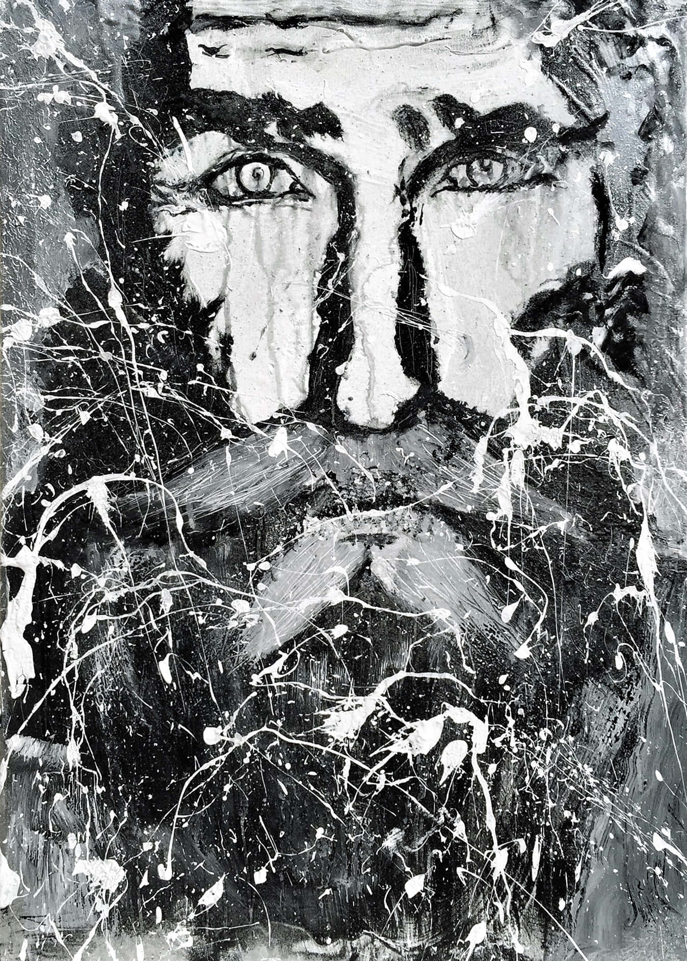 Black And White Painting 桌布 壁紙 — 一幅粗糙的黑白肖像，描繪一位鬍鬚男子，眼神銳利，白色顏料濺在質感畫布上。