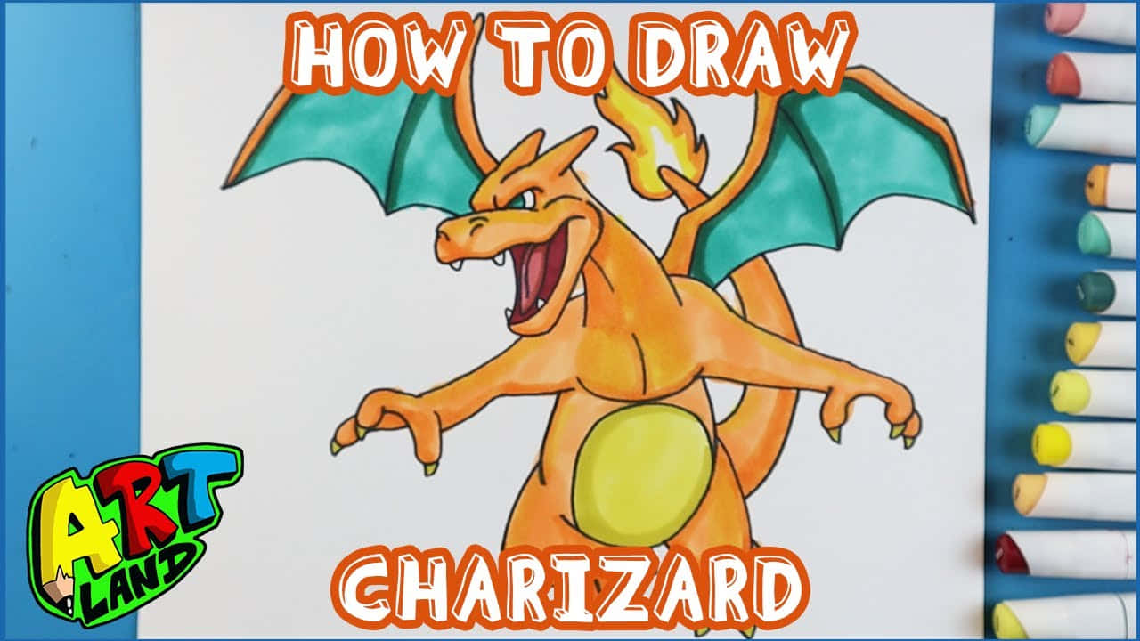 Charizard Pokemon 桌布 壁紙 — 一幅色彩繽紛的噴火龍繪畫，有綠色翅膀和黃色肚子，畫在白紙上，周圍是彩色鉛筆。