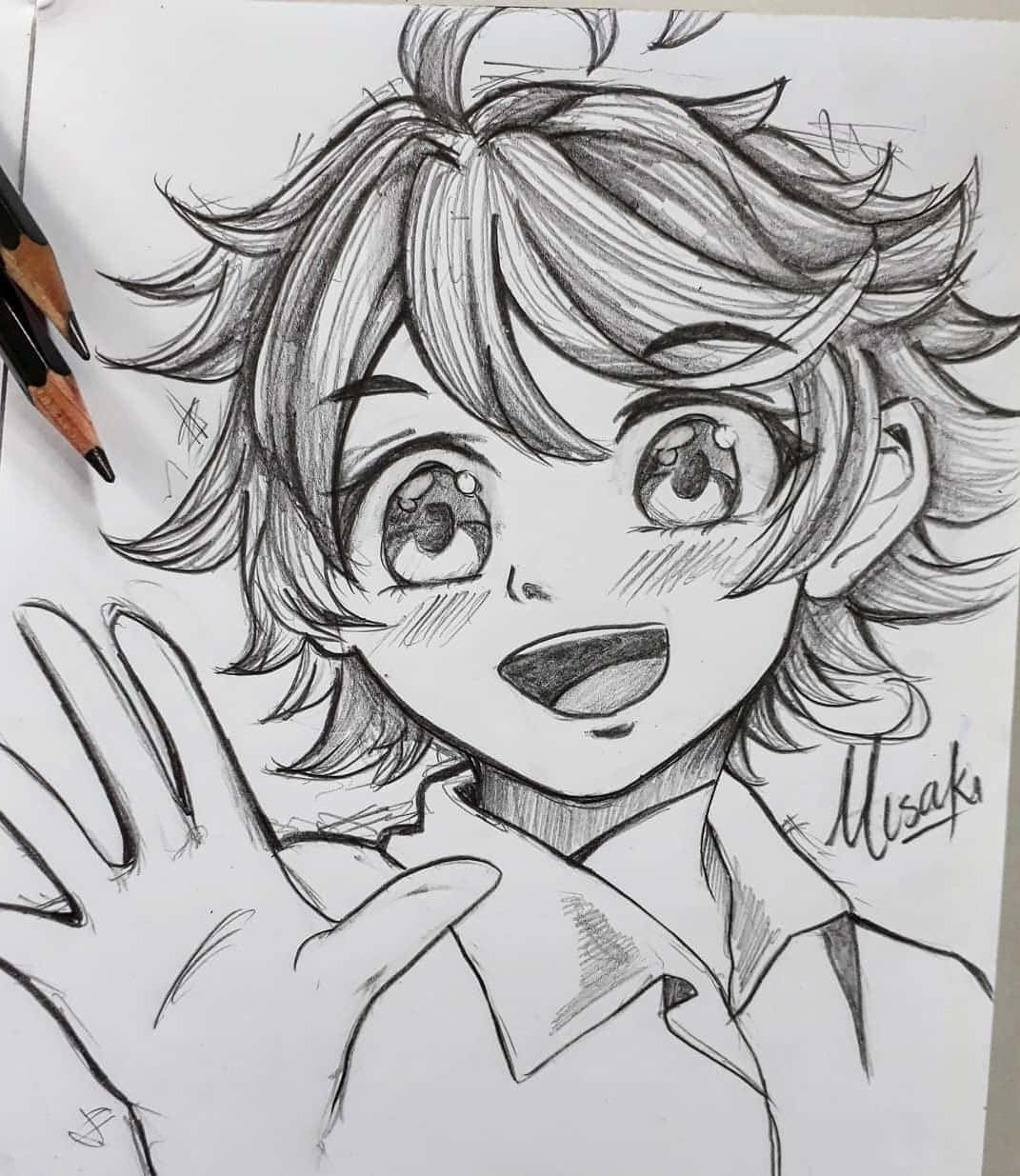 動漫男孩 桌布 壁紙 — 一幅詳細的鉛筆素描，描繪一個擁有表情豐富的眼睛和尖刺頭髮的動漫角色在紙上愉快地揮手。