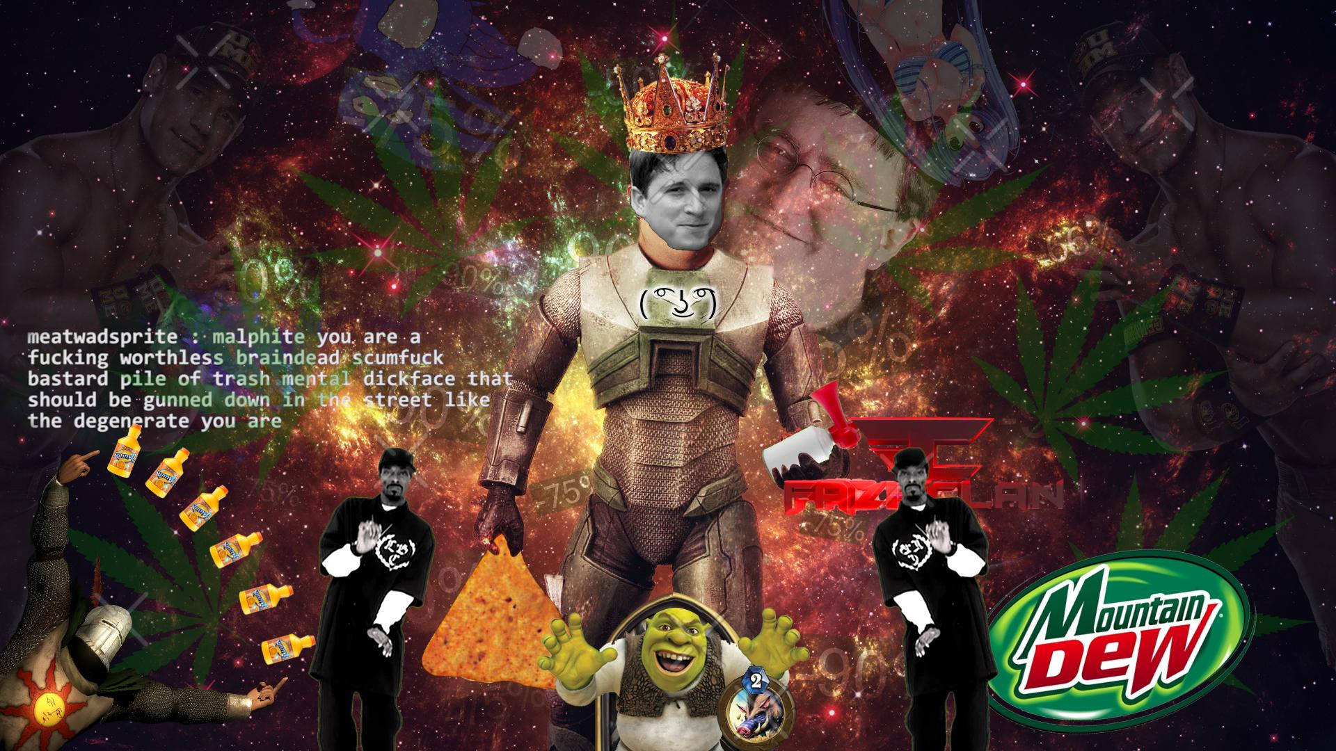 meme 桌布 壁紙 — 一幅超現實的數位拼貼畫，展示了一位戴著王冠、身穿盔甲的男人，被史瑞克、Mountain Dew標誌、大麻葉和憤怒的文字疊加包圍，背景是宇宙。