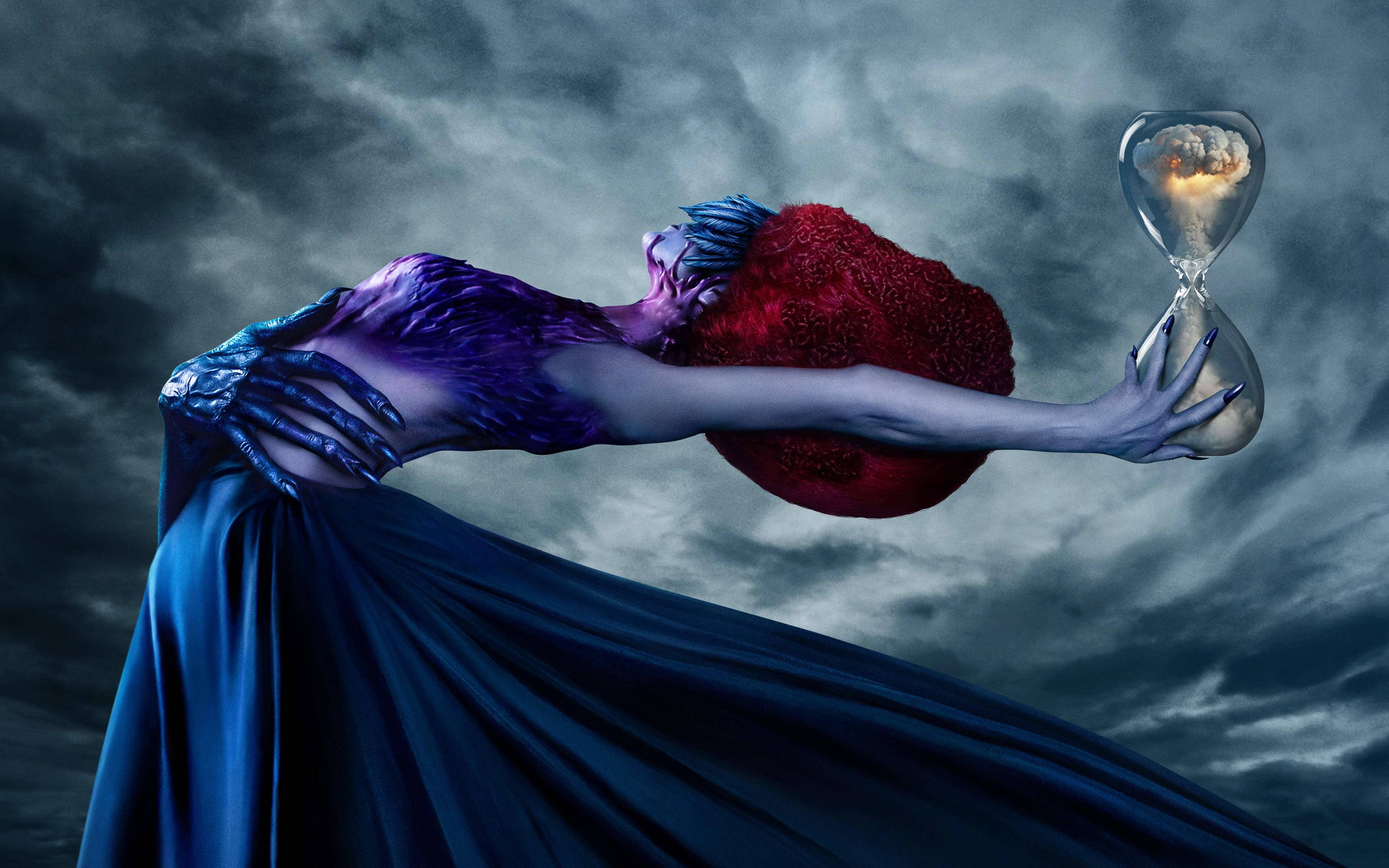 American Horror Story 桌布 壁紙 — 一幅超現實的數位藝術作品，描繪一個藍皮膚紅頭髮的人物在暴風雨的天空下拿著沙漏。