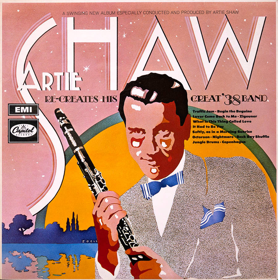 Album Cover 桌布 壁紙 — 一幅風格化的復古插圖，描繪阿蒂·肖身穿西裝，手持單簧管，背景是粉紅色和橙色的日落及城市天際線。
