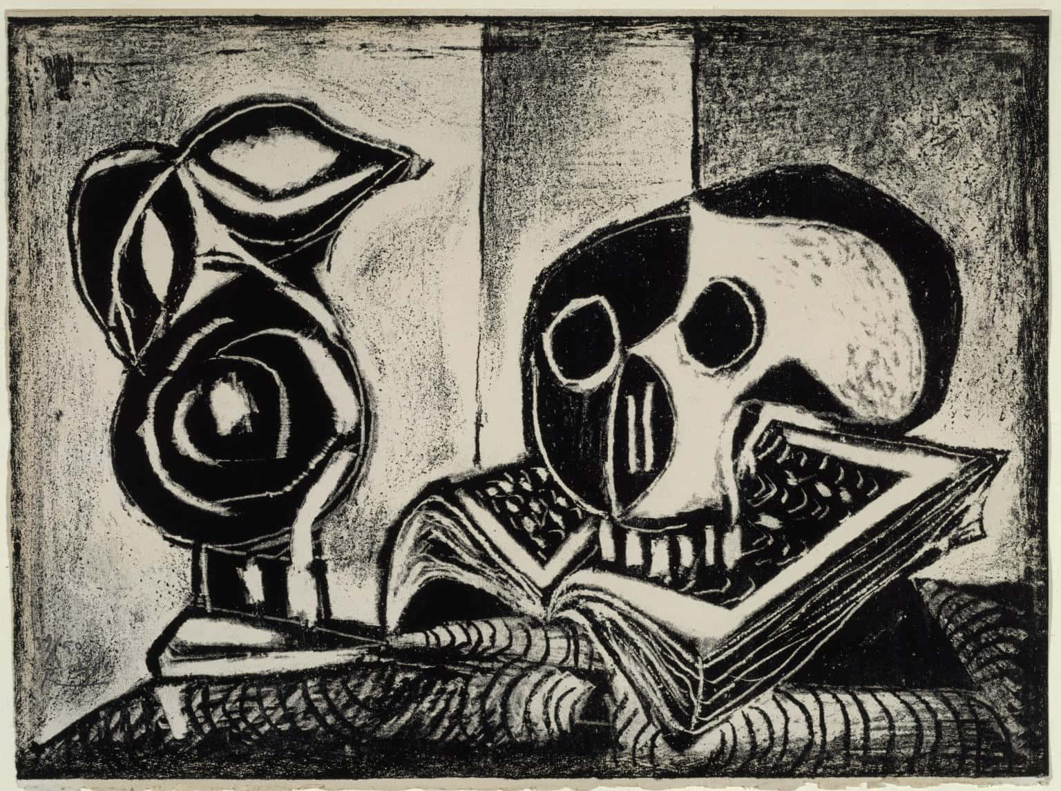 Picasso 桌布 壁紙 — 一幅鮮明的黑白麻膠版畫描繪了一個風格化的頭骨，在紋理表面上，旁邊是一個扭曲的花瓶，正在閱讀一本打開的書。