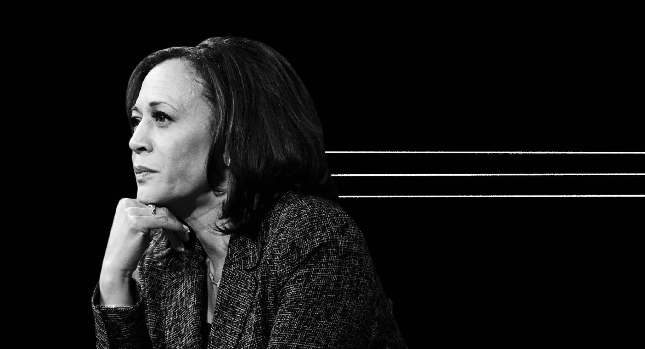 Kamala Harris 桌布 壁紙 — 一幅黑白肖像，女性側面，手托下巴，背景為黑色，有三條水平白色線條。