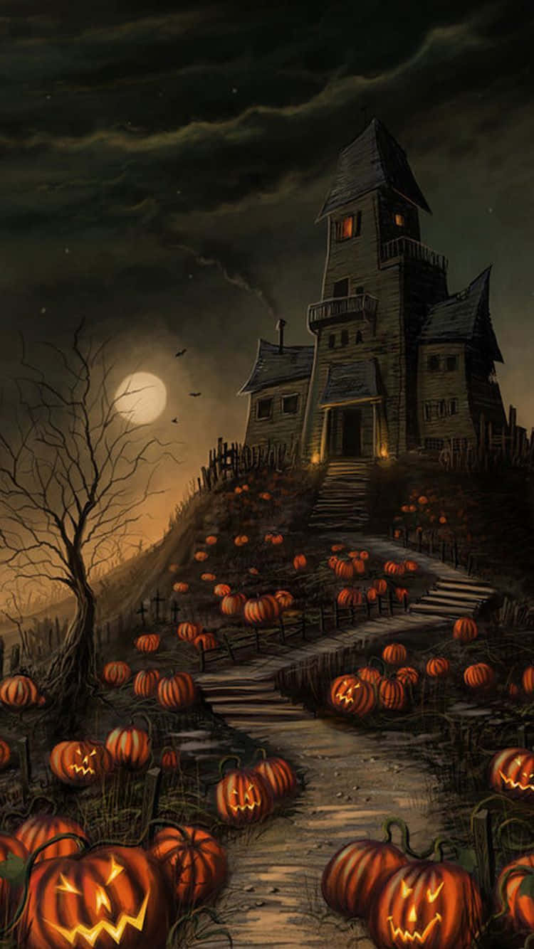 Minimalist Halloween 桌布 壁紙 — 一座令人毛骨悚然的鬼屋坐落在滿月下的山丘上，發光的南瓜燈籠排列在一條蜿蜒的小路上。