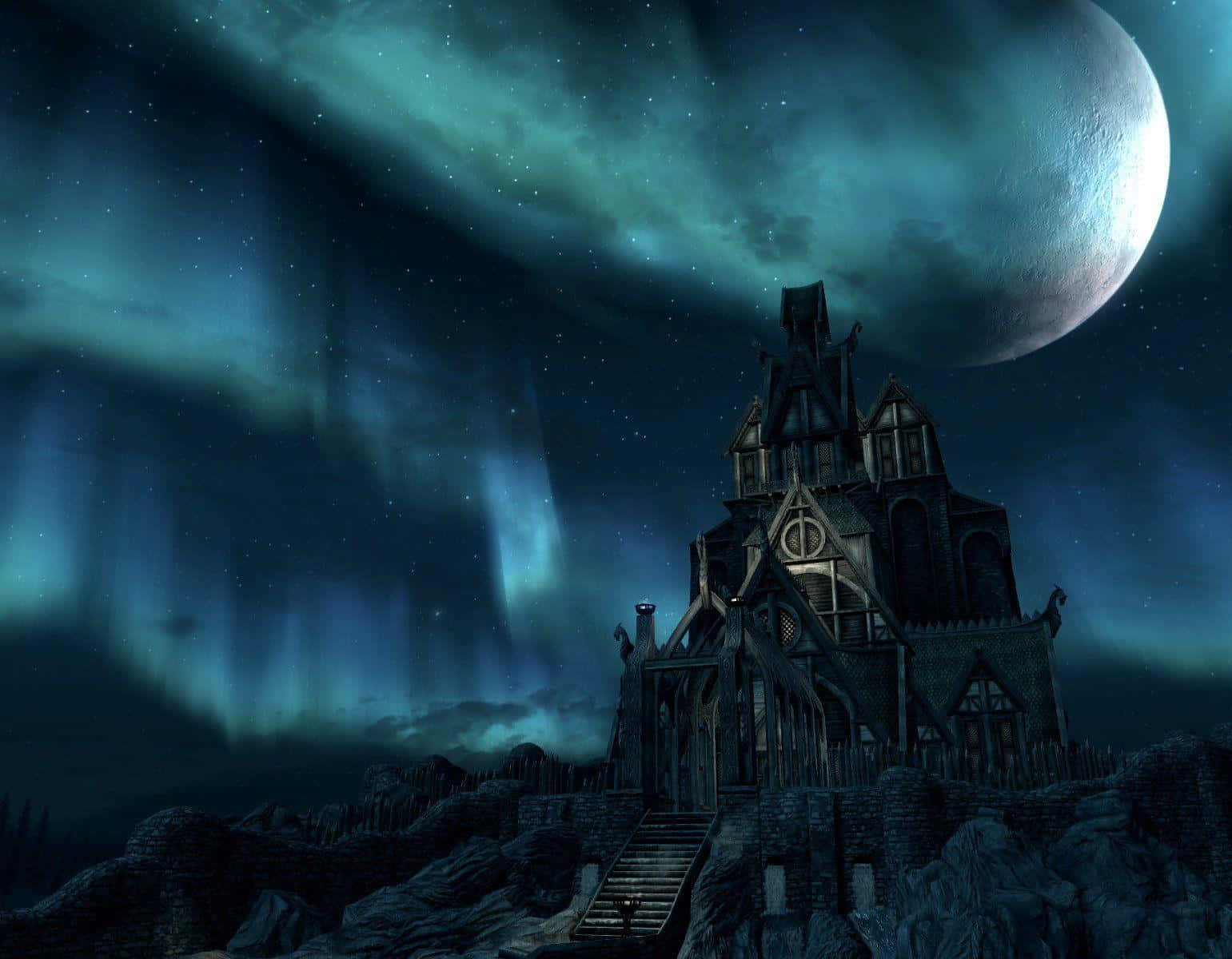 The Elder Scrolls V Skyrim 桌布 壁紙 — 一座哥德式城堡坐落在岩石懸崖上，下方是發光的月亮和充滿活力的綠色北極光。