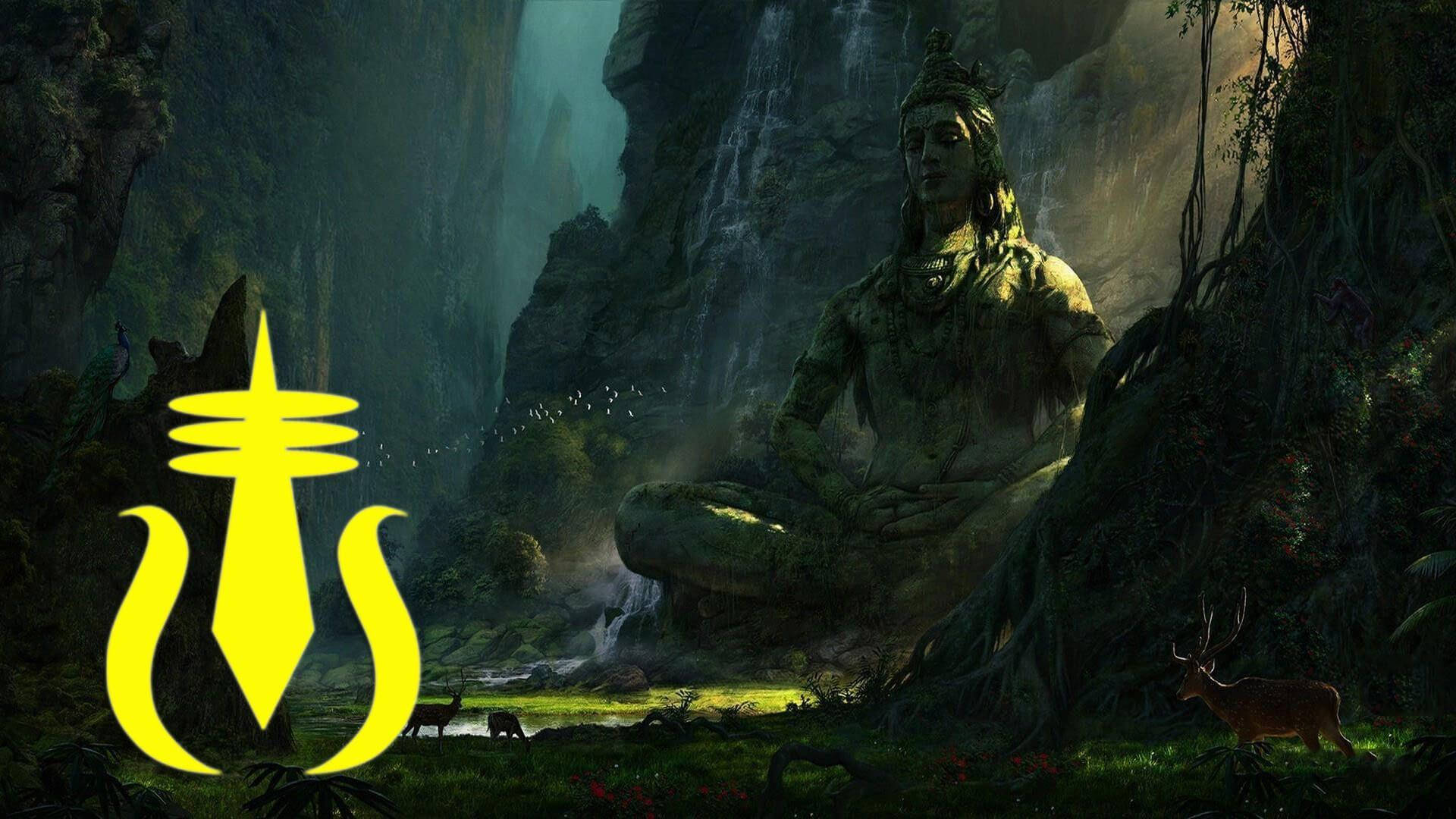 mahakaal HD 桌布 壁紙 — 一座巨大、長滿青苔的石雕冥想神祇，寧靜地坐在霧氣瀰漫的叢林山谷中，附近有瀑布和鹿。